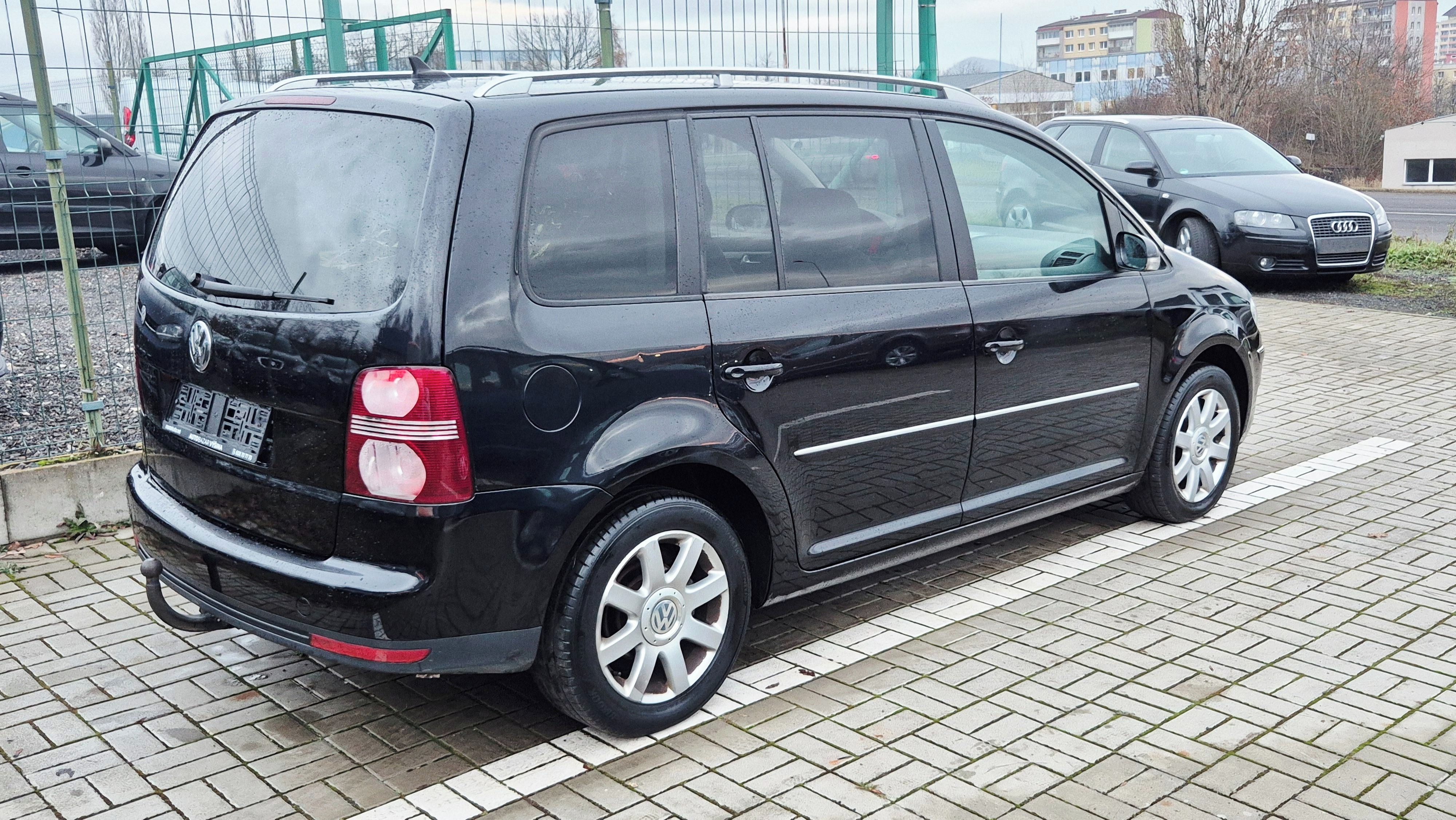 Volkswagen Touran, 2.0 TDI WEBASTO - fotka 3