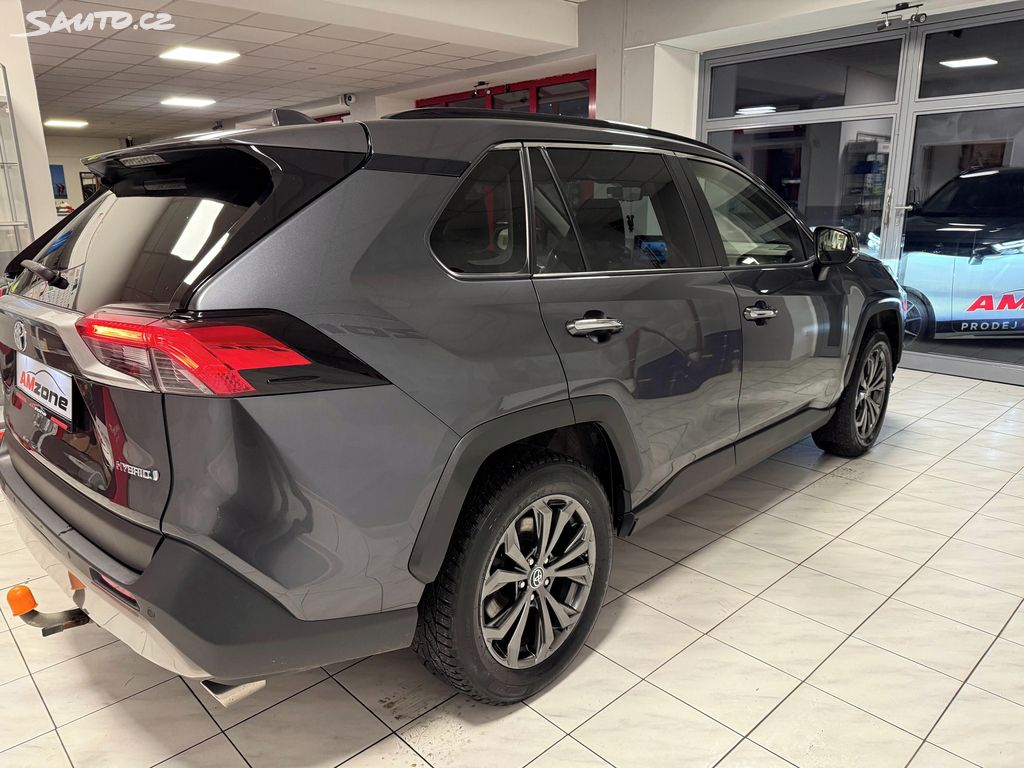 Toyota Rav4, fotka 11