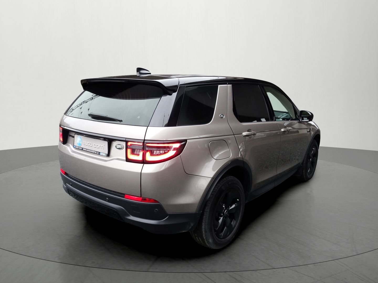Land Rover Discovery Sport, 2.0 D165 SE AWD DPH - fotka 4