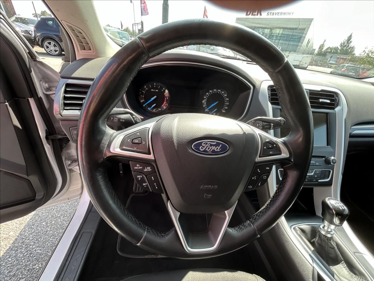 Ford Mondeo, 2,0 TDCi 110kW,Led,Navi,ACC,Al - fotka 6