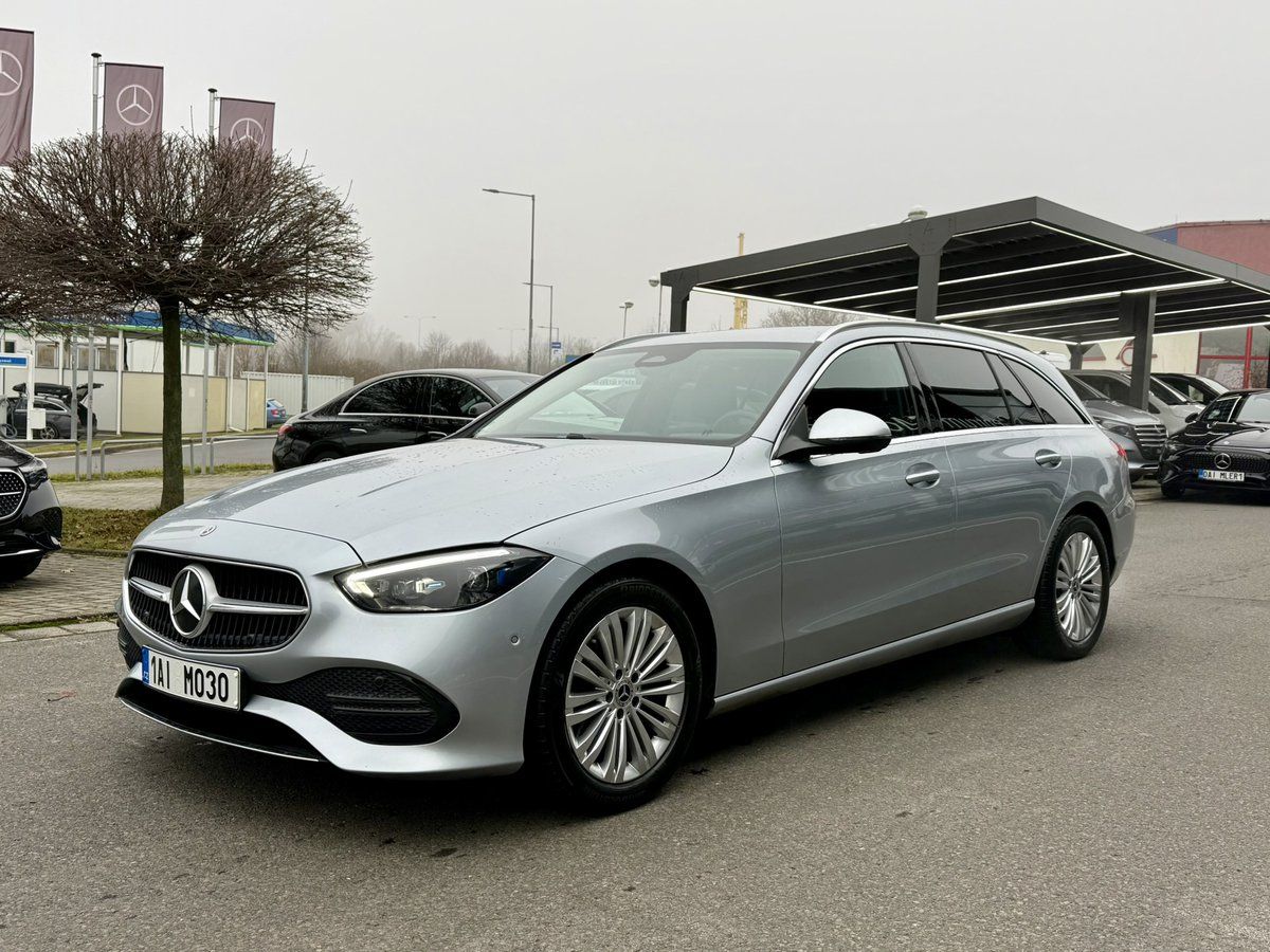 Mercedes-Benz Třídy C, 220 d 4MATIC kombi - fotka 4
