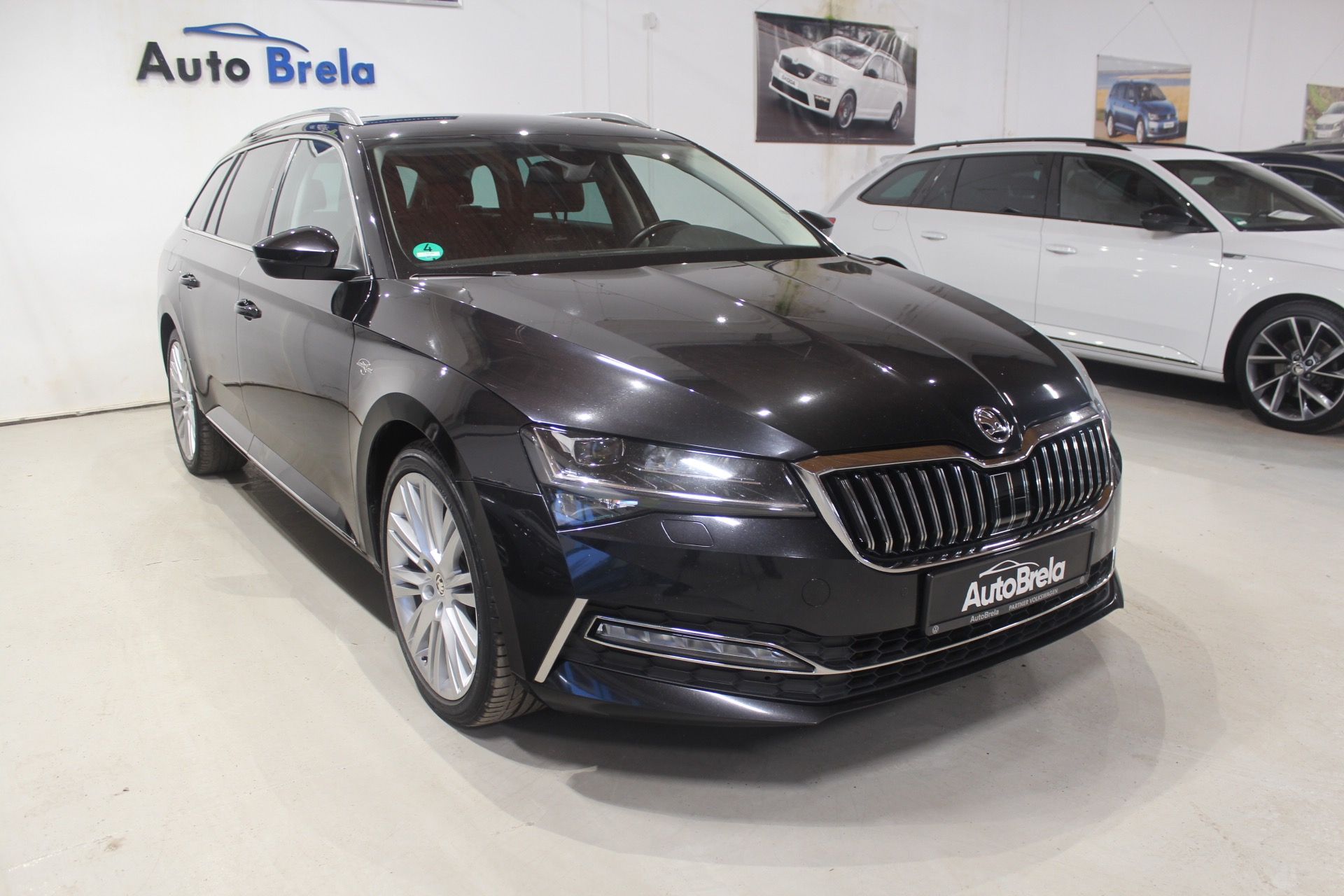 Škoda Superb, 2.0TDI DSG L&K Display Matrix