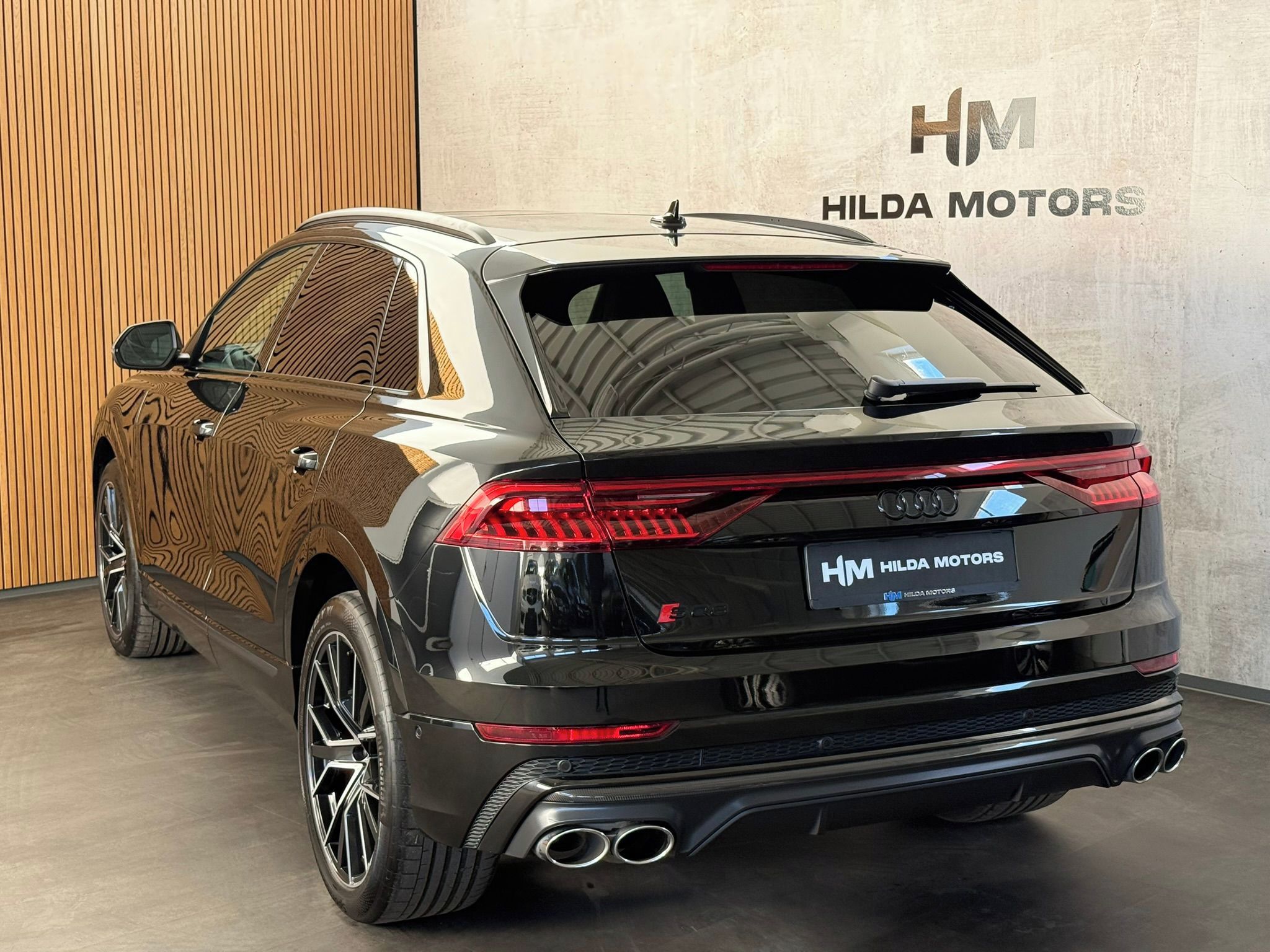 Audi SQ8, 4.0TFSI V8 373kW Competition - fotka 3