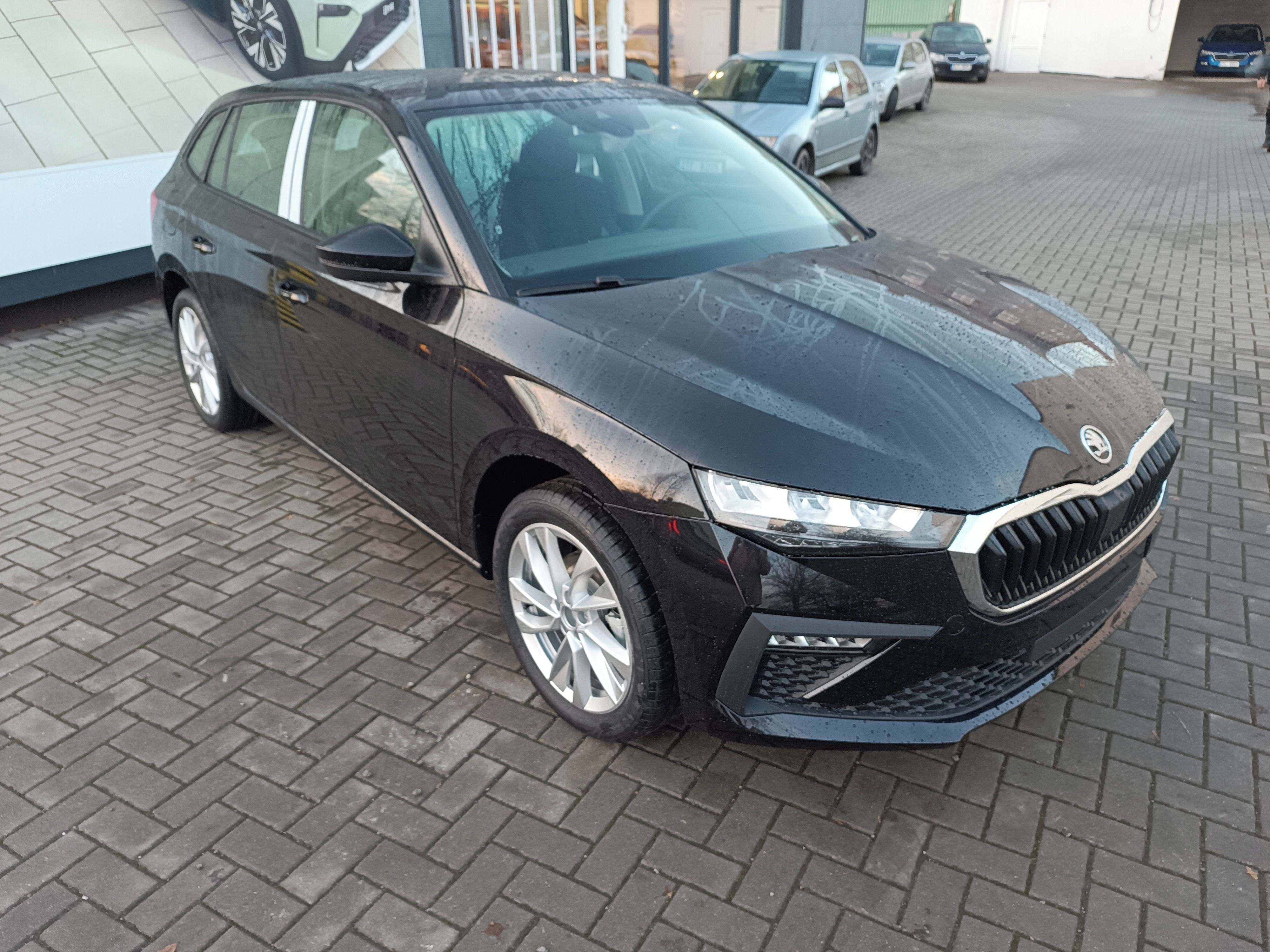 Škoda Scala, 130 let 1,5 TSI 110 kW 6man - fotka 2