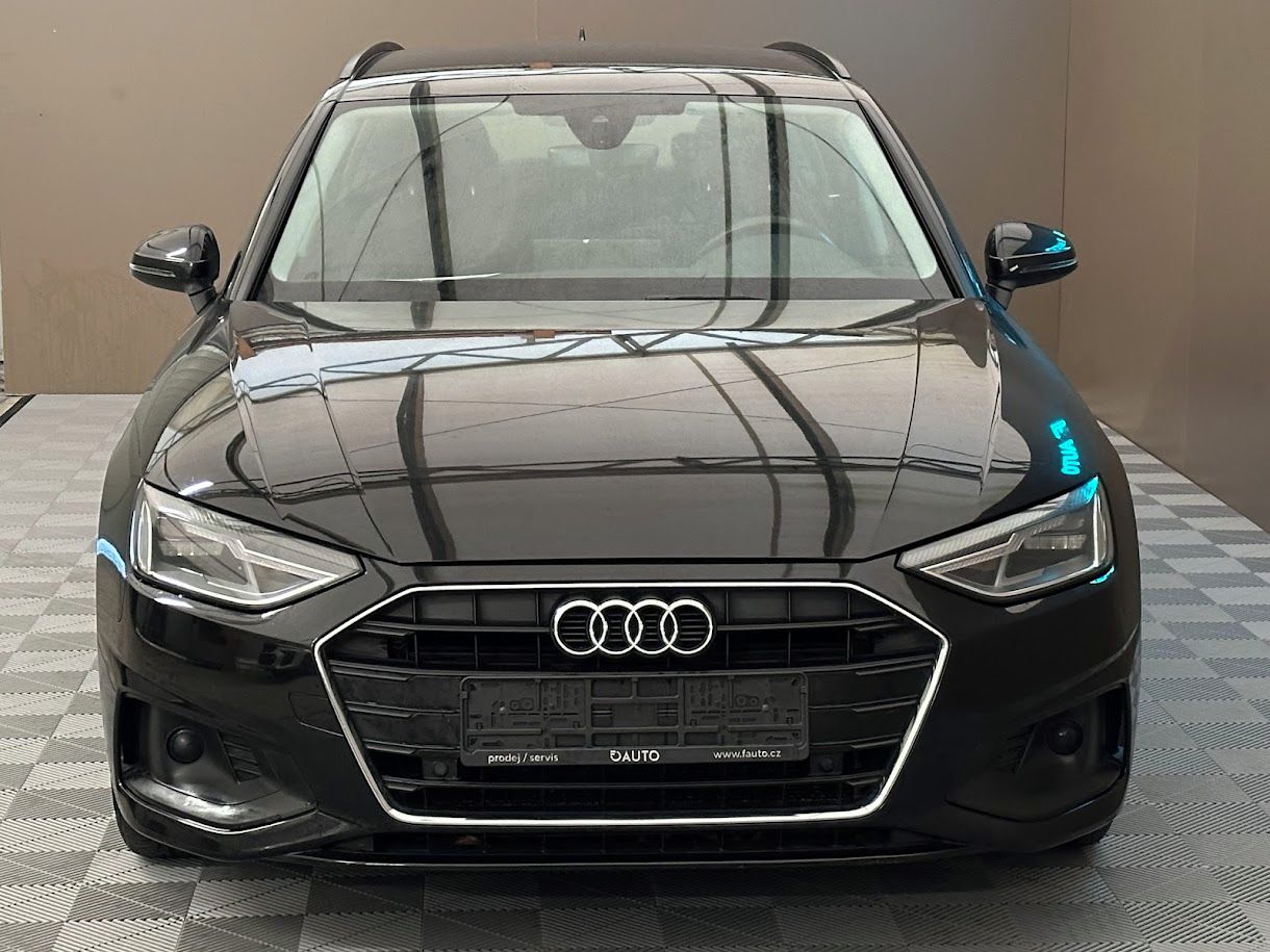 Audi A4 Avant, 30 TDi Business Edition S tron - fotka 3