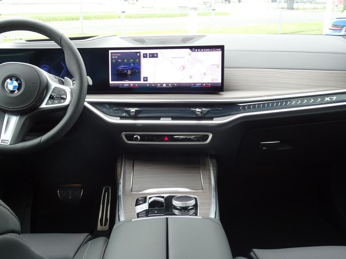 BMW X7, xDrive40d - fotka 4