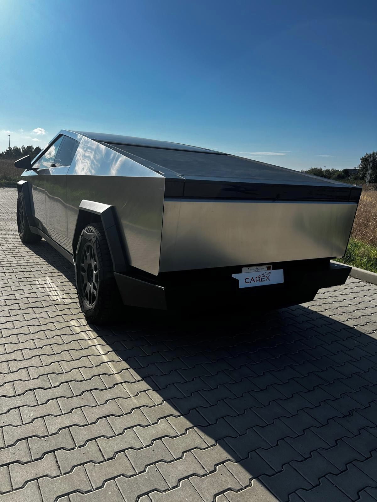 Tesla Cybertruck, 2026, 10 km - fotka 3