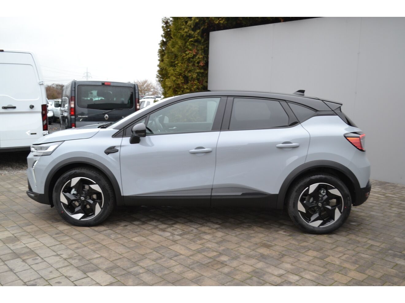 Renault Captur, techno mild hybrid 140 - fotka 2