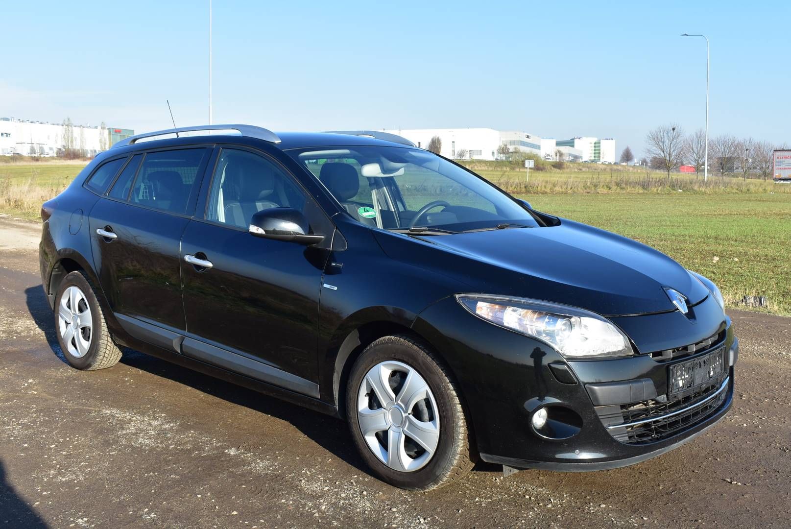 Renault Mégane, 1,9 DCi BOSE,96KW,NAVI,PĚKNÝ - fotka 3