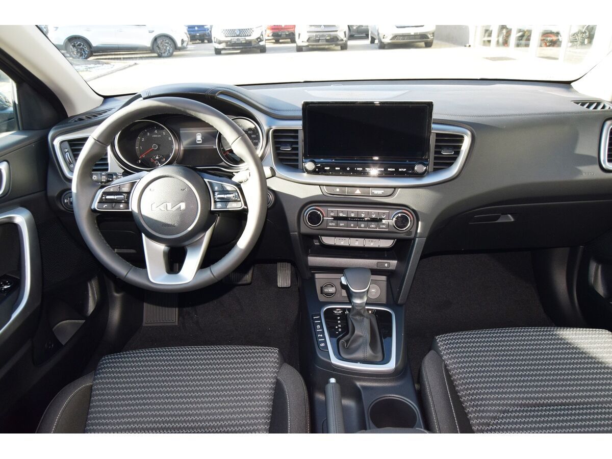 Kia Cee´d, SW 1,5 T-GDi 7DCT TOP - fotka 5