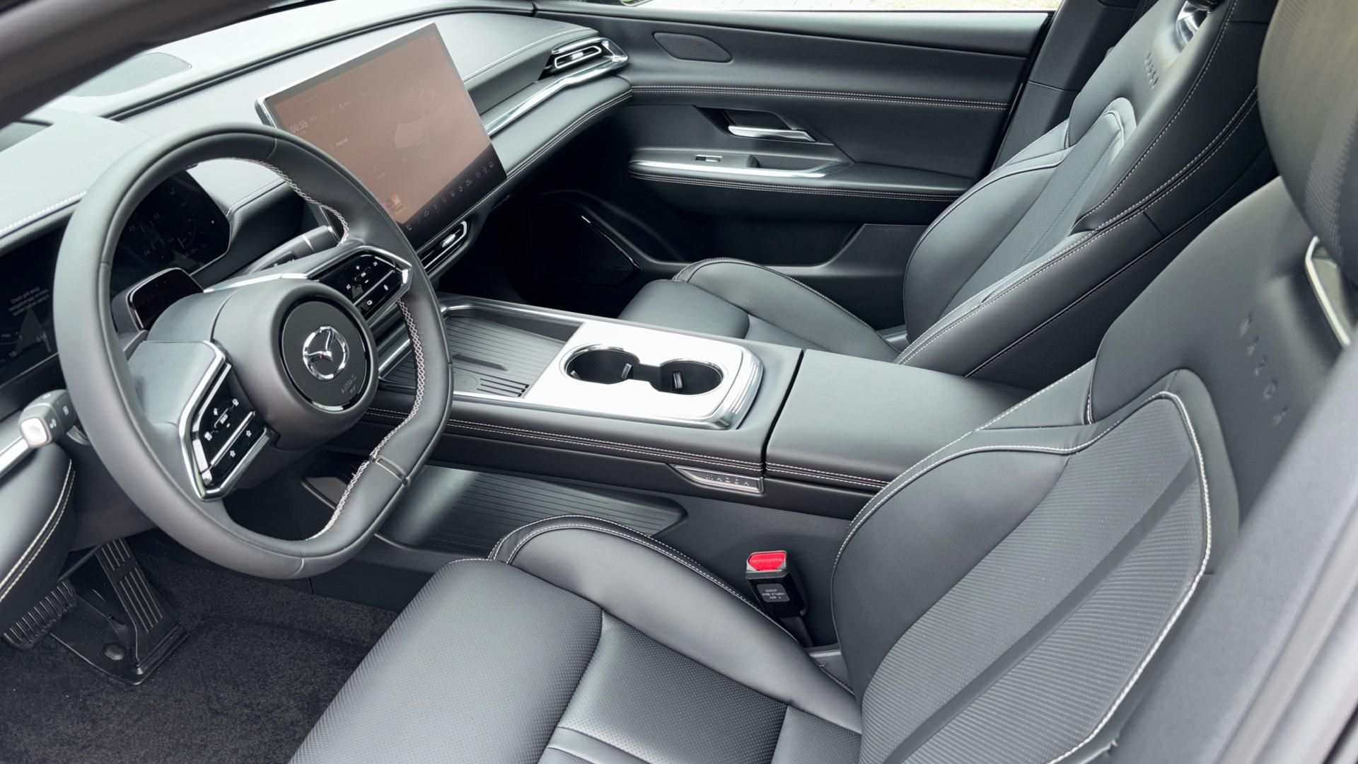 Mazda 6e, 190 kW Takumi Standard Range - fotka 6