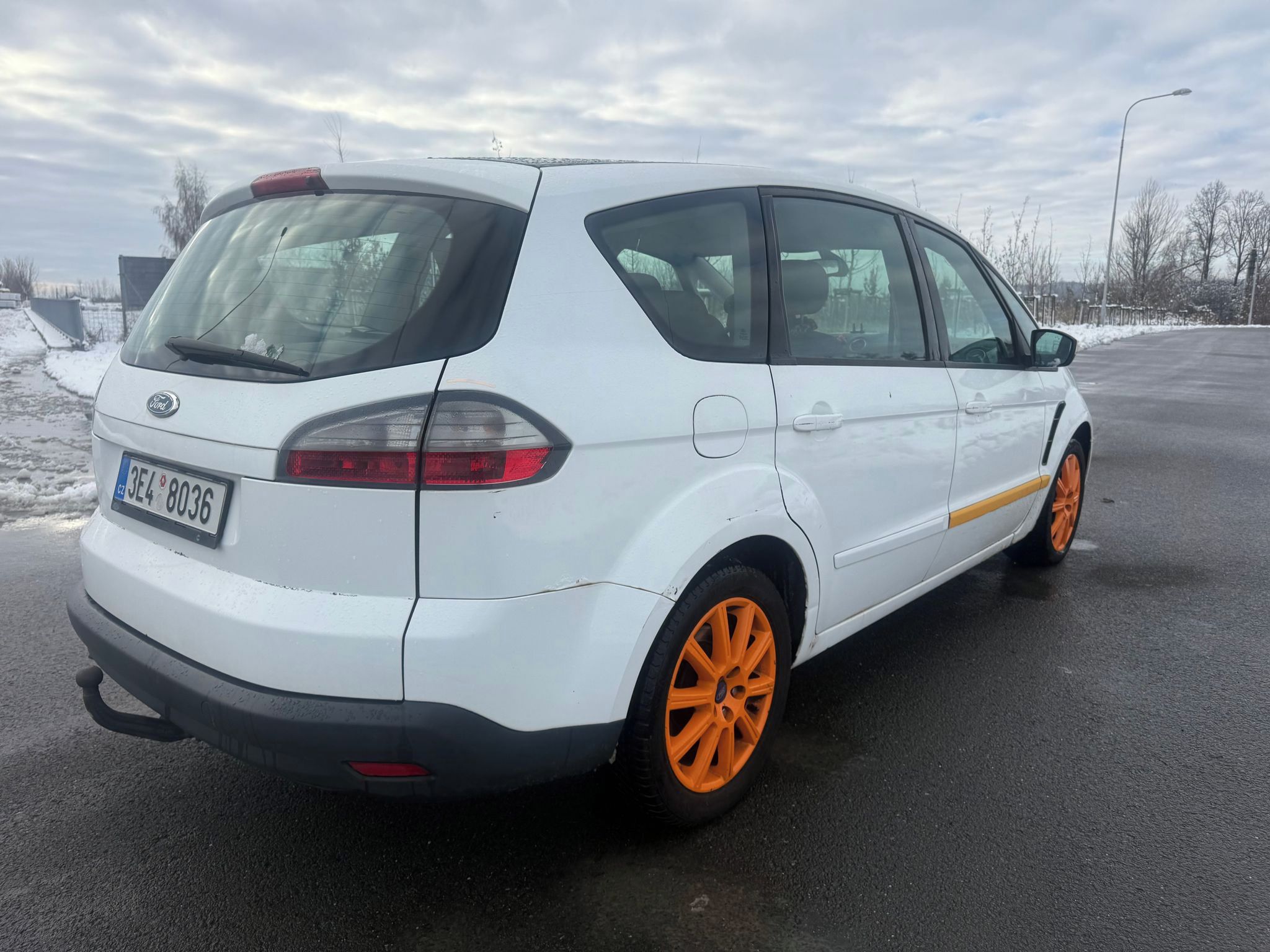 Ford S-MAX, 2,0 TDCI 7 MÍST STK 10/26 - fotka 5