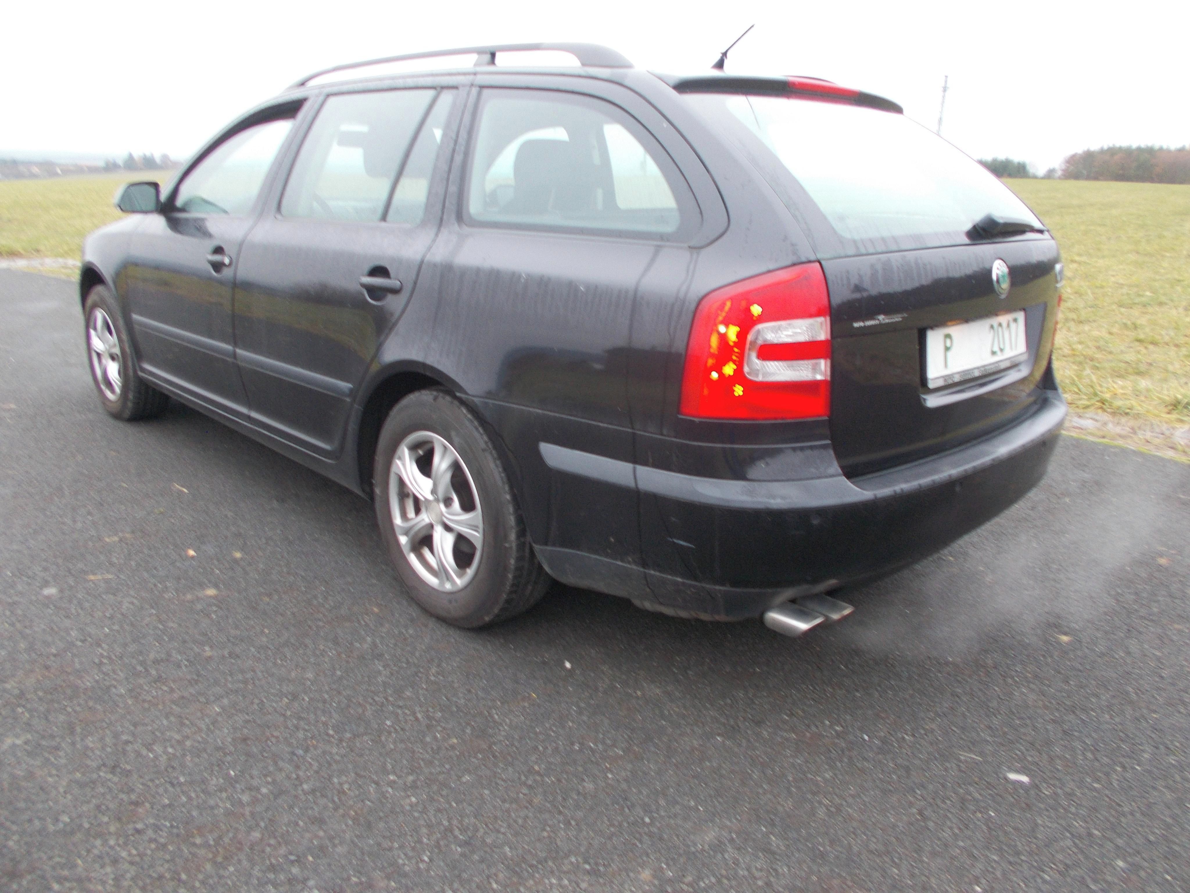 Škoda Octavia, 2,0 110 KW 127 000 km nová STK - fotka 3