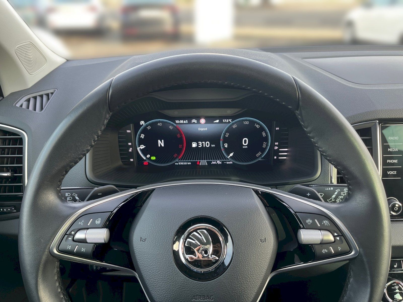 Škoda Karoq, TOP SELECTION 2.0 TDI 110 kW 4 - fotka 5