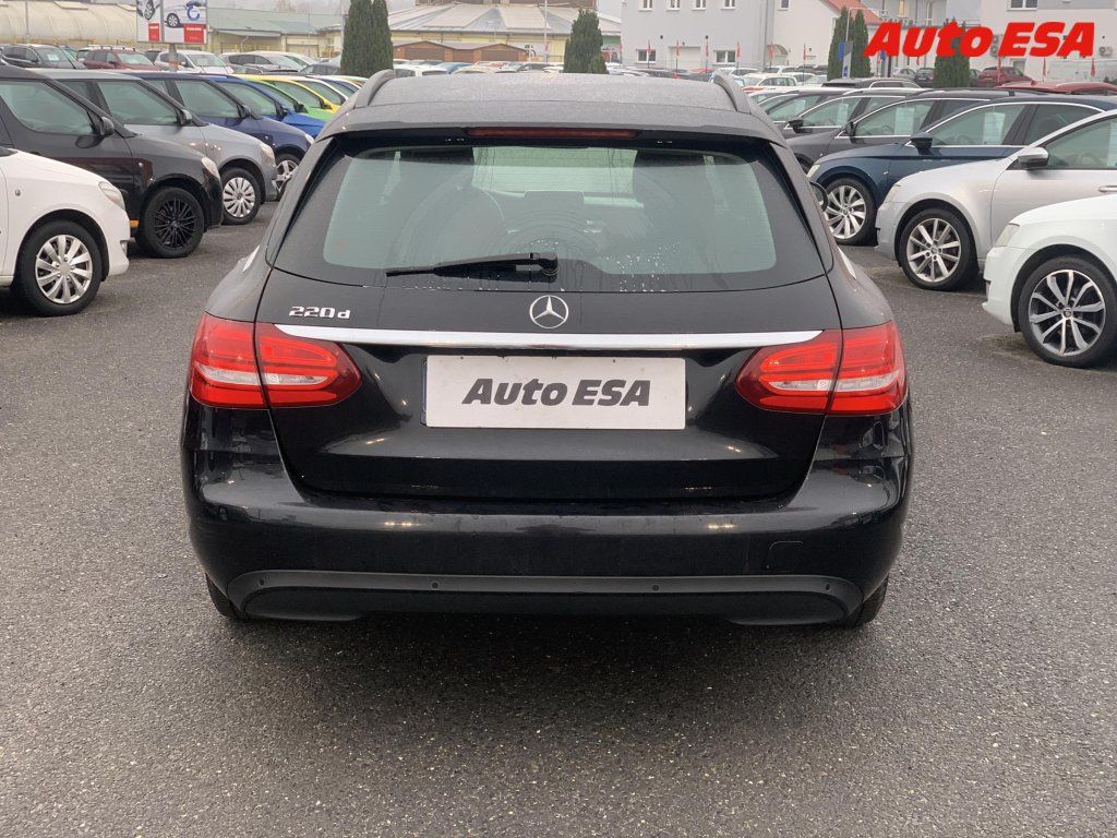 Mercedes-Benz Třídy C, 2.2 CDi C 220d,ČR,AT - fotka 5