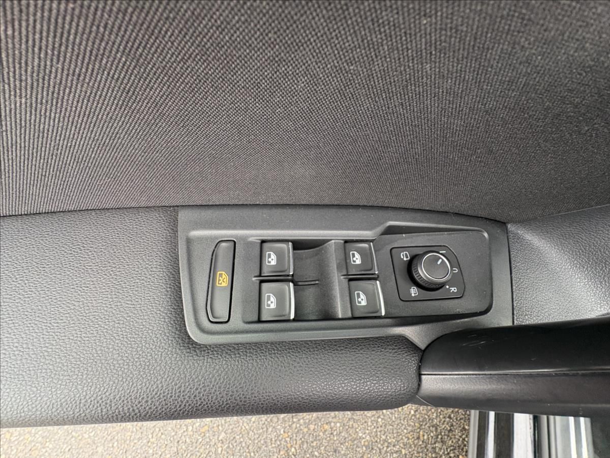 Volkswagen Tiguan, 2,0 TDi 140kW 4M,Led,Navi,ACC - fotka 4