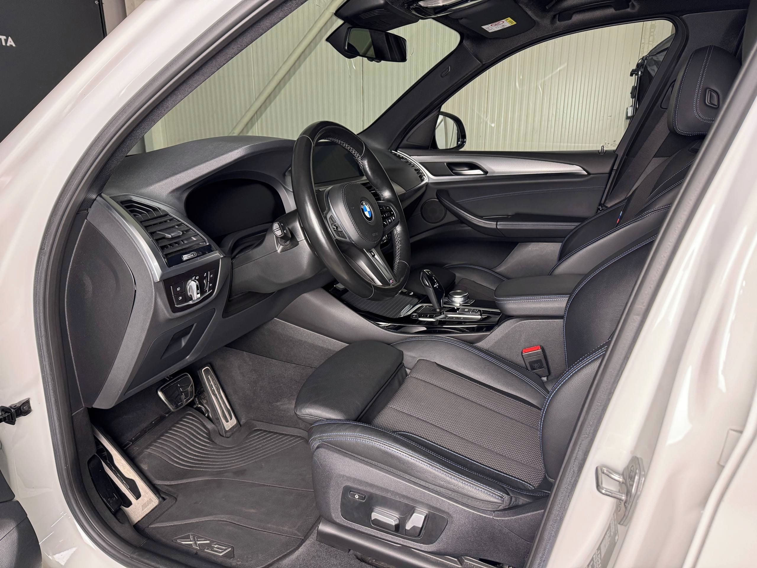BMW X3, 30D G01 210kw ČR Tážné Výbava - fotka 5