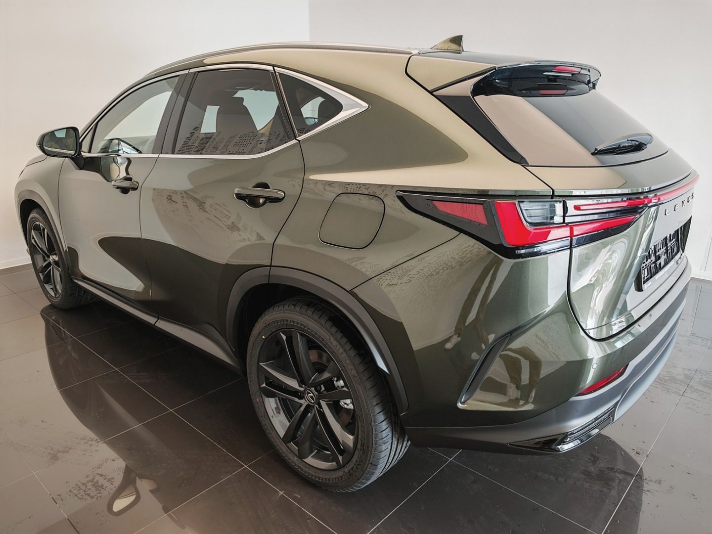 Lexus NX 450h+, 450h+ Executive Plus - fotka 6