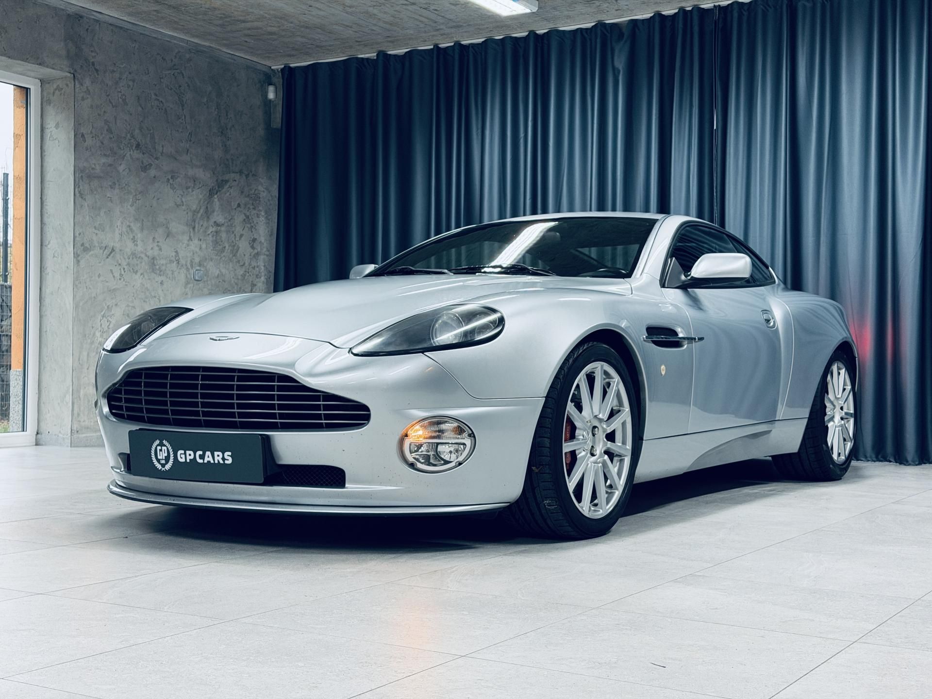 Aston Martin Vanquish, 6.0*V.12*VANQUISH*S*520hp - fotka 3