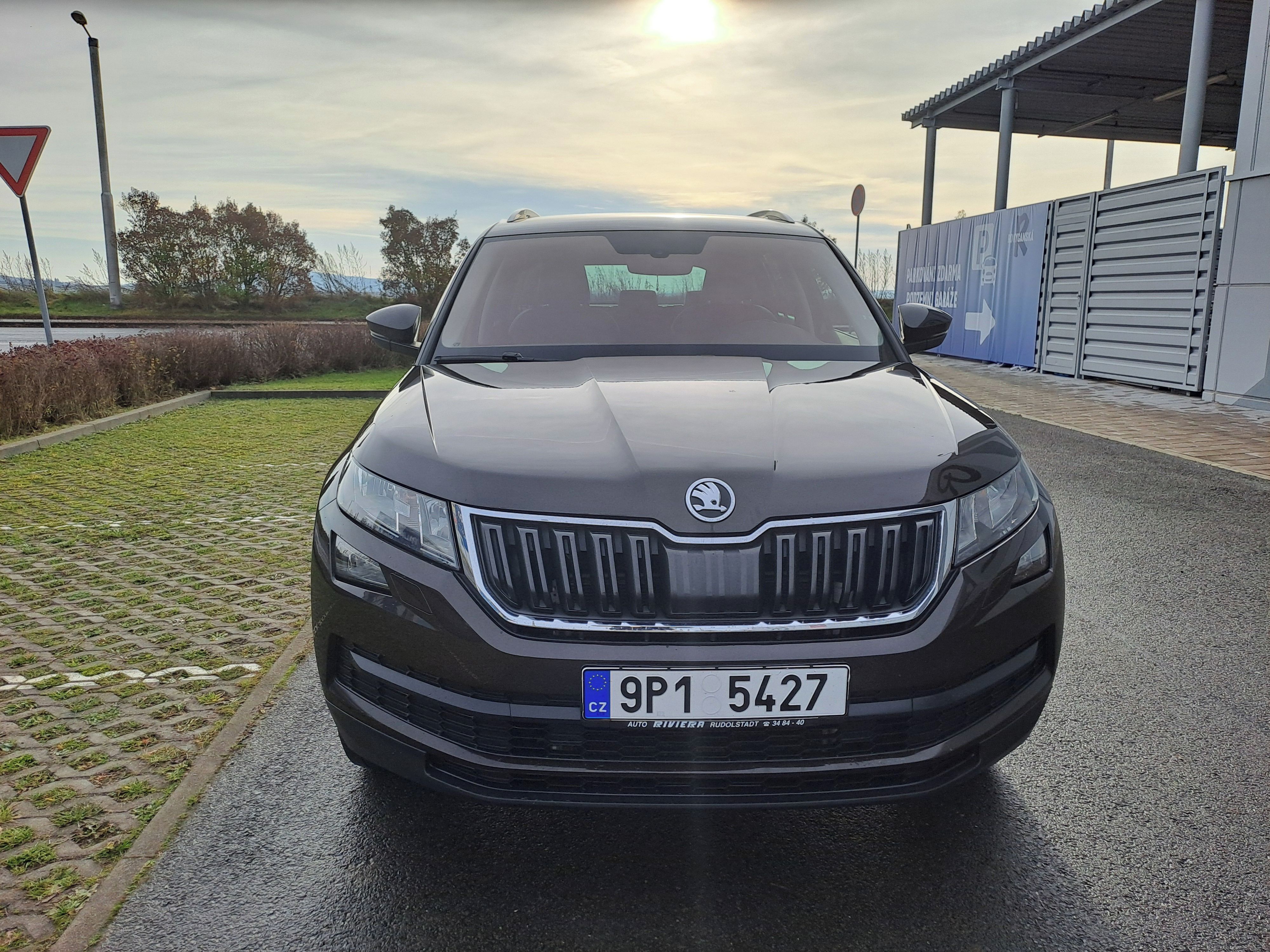 Škoda Kodiaq, 2.0TDI 110KW 4x4 VELMI PĚKNÉ!! - fotka 2