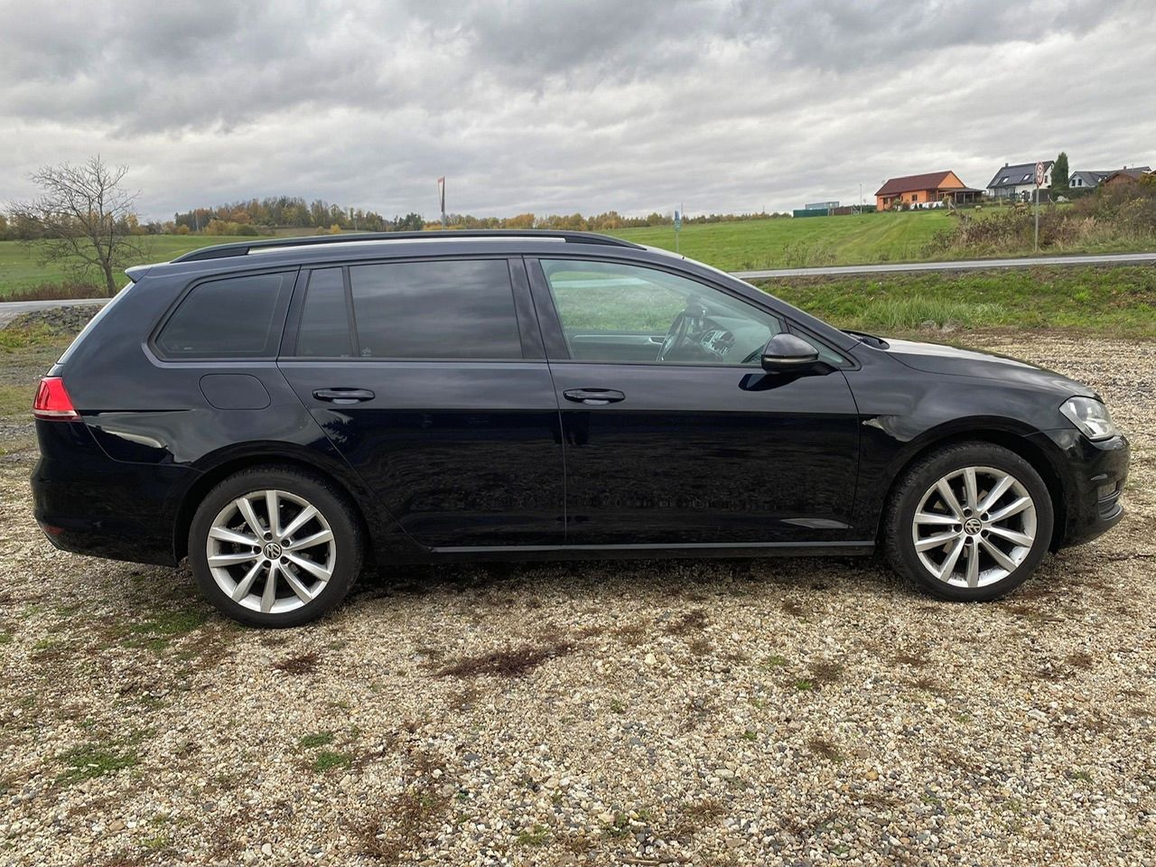 Volkswagen Golf, 1,6TDI 81kW Kombi - fotka 3