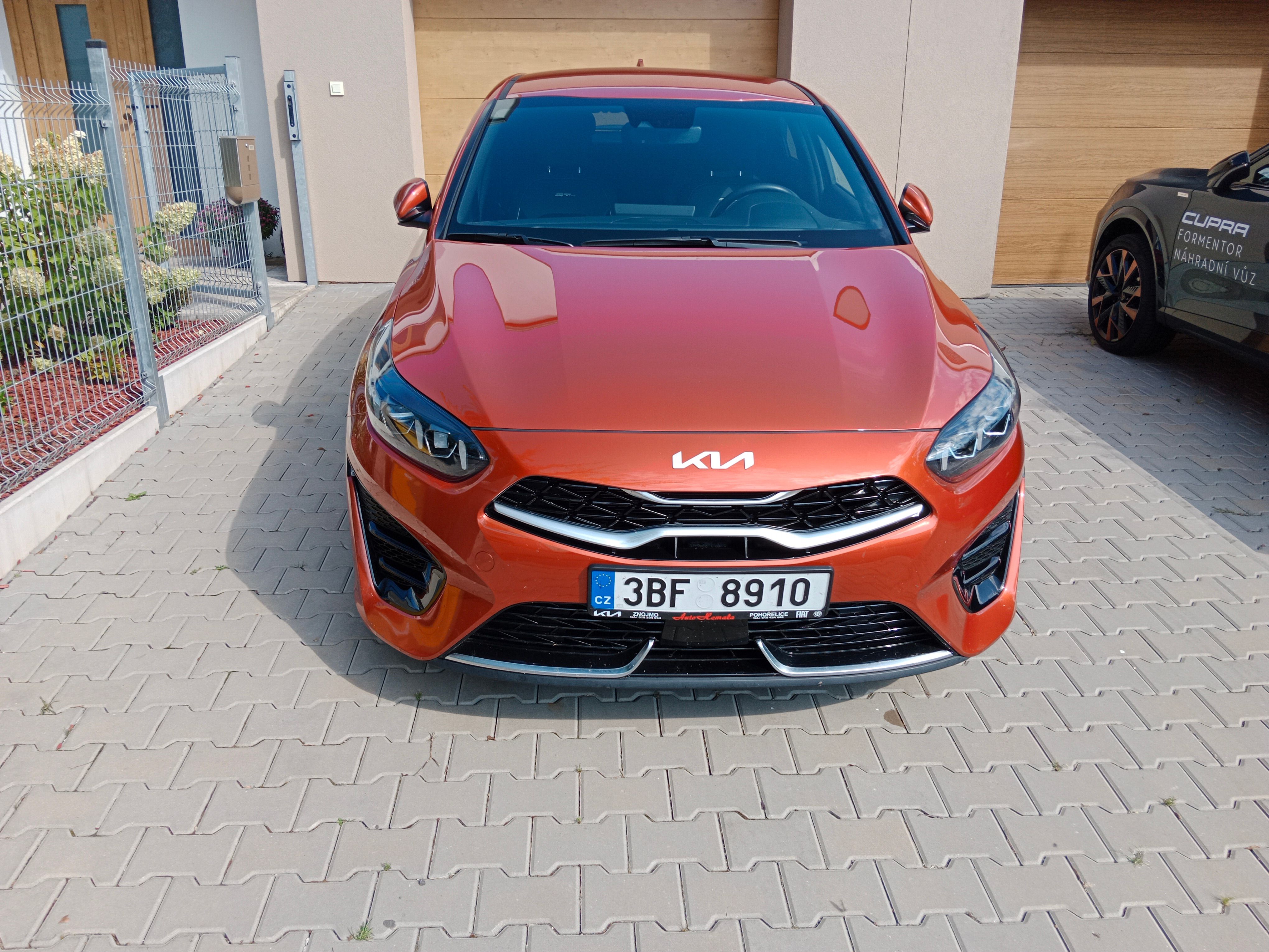 Kia ProCeed, GTline 1.5 118kW - po servisu - fotka 2