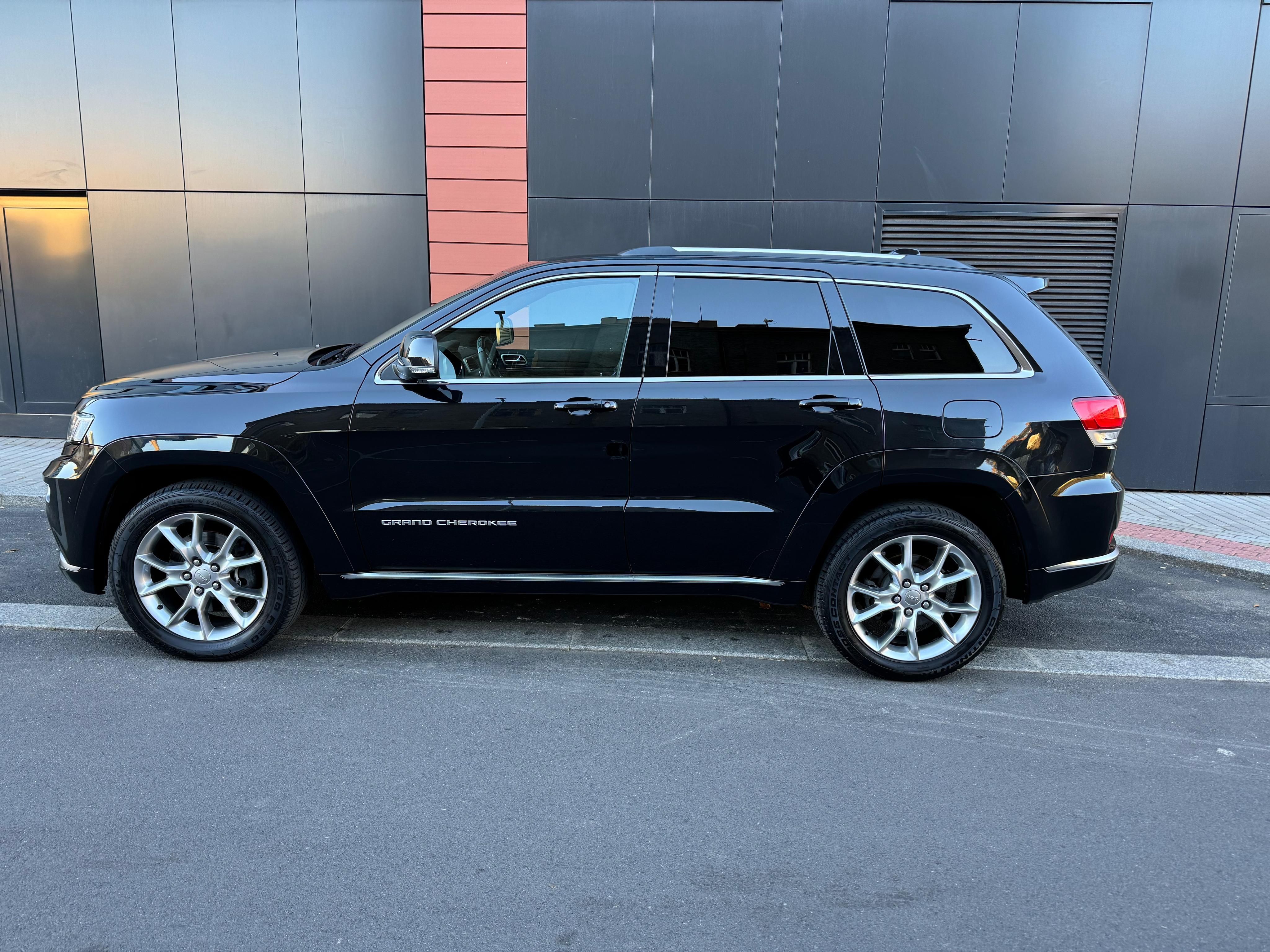 Jeep Grand Cherokee, 3.0CRD SUMMIT FULL ČR 1.maj - fotka 2