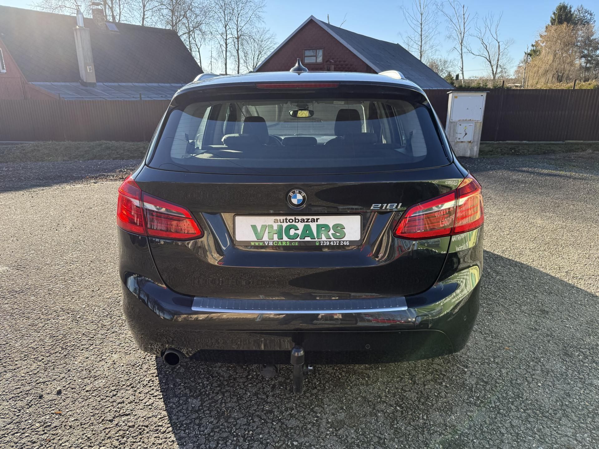 BMW Řada 2, 218i Active Tourer - fotka 6