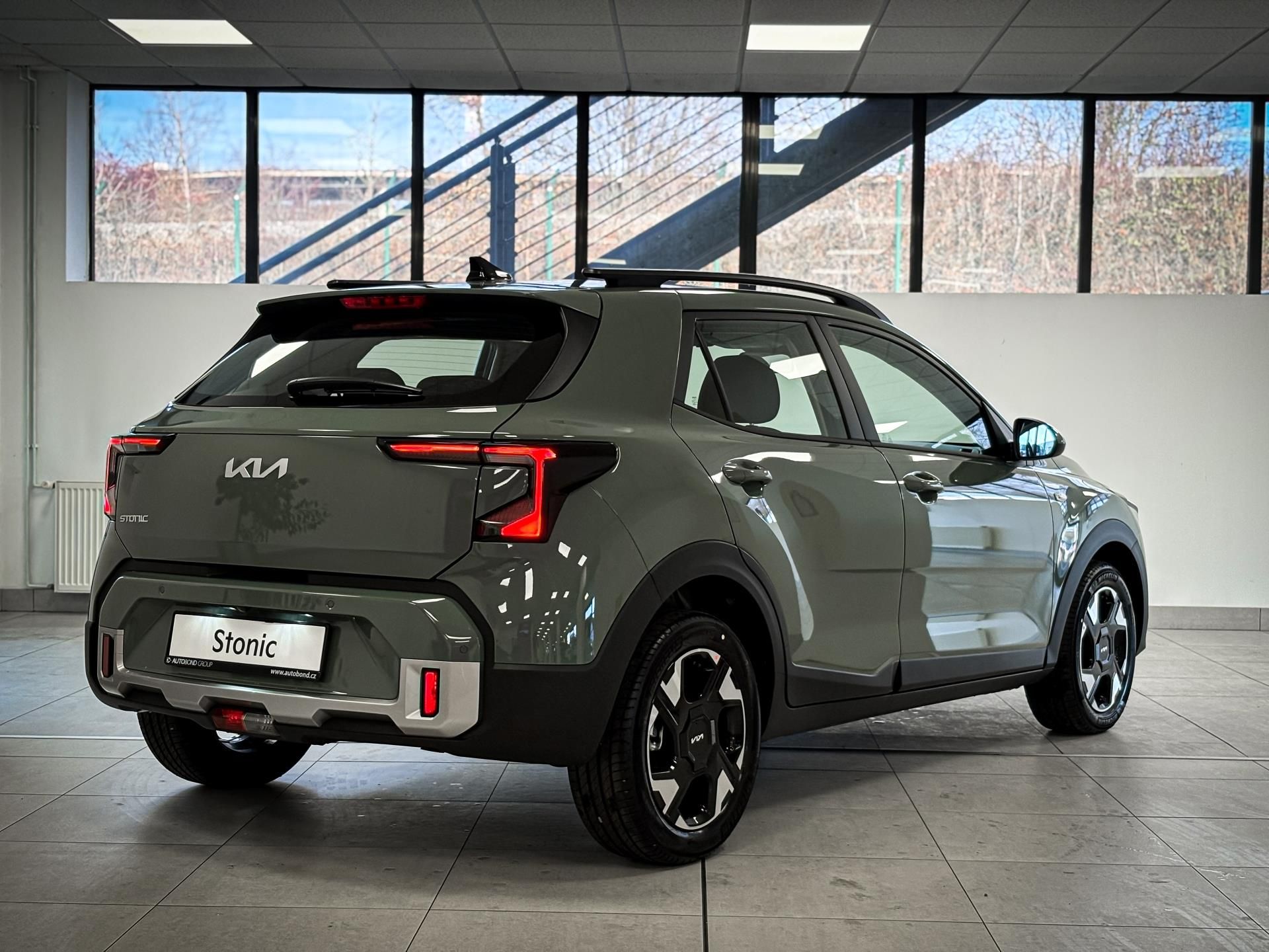 Kia Stonic, SPIN 1.0 T-GDI 74kW 6MT - fotka 5