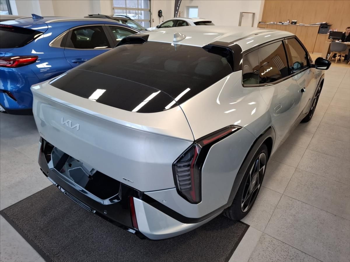 Kia EV4, GT-LINE 150 KW V2L 2025 - fotka 6