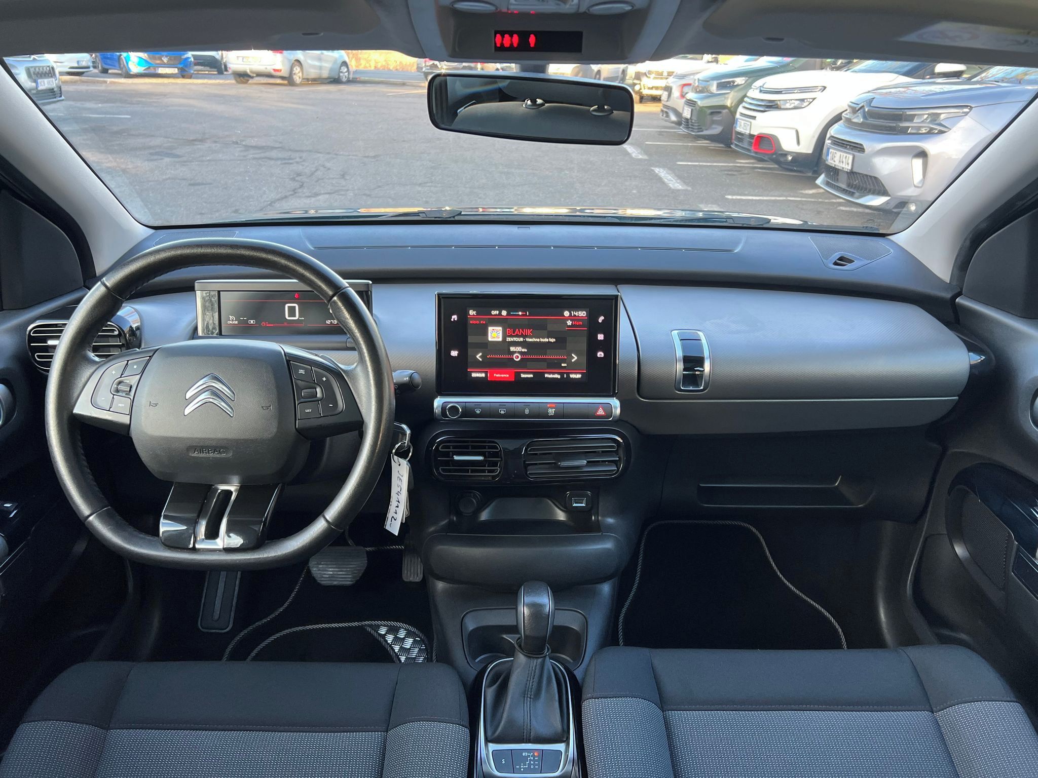 Citroën C4 Cactus, 1.2 110k SERVIS ZÁRUKA KAMERA - fotka 3