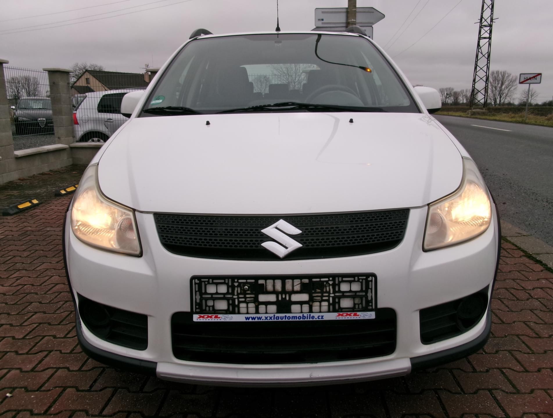 Suzuki SX4, 1.9DDiS 4x4 KLIMA výhřev TAŽNÉ - fotka 3