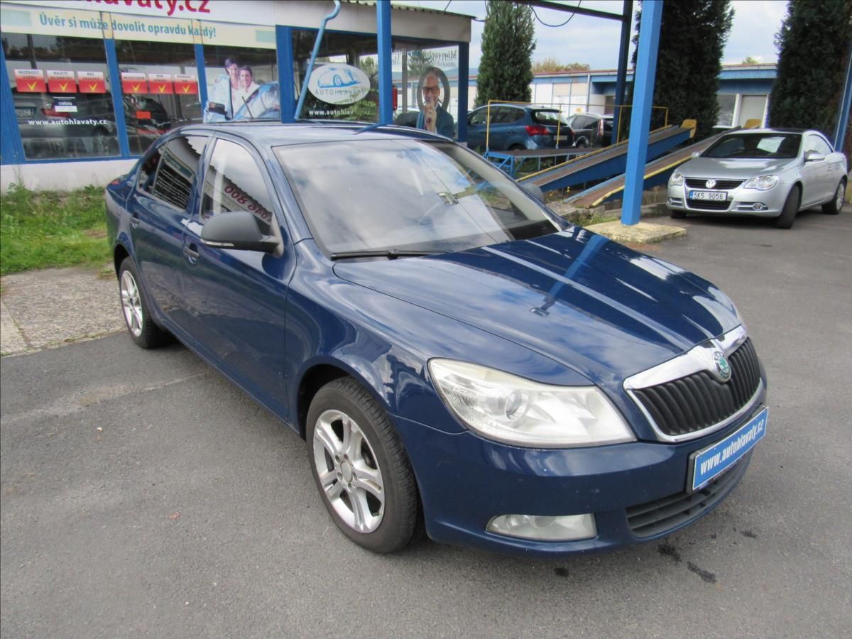 Škoda Octavia, 1,6 TDi 77kW Sedan - fotka 3