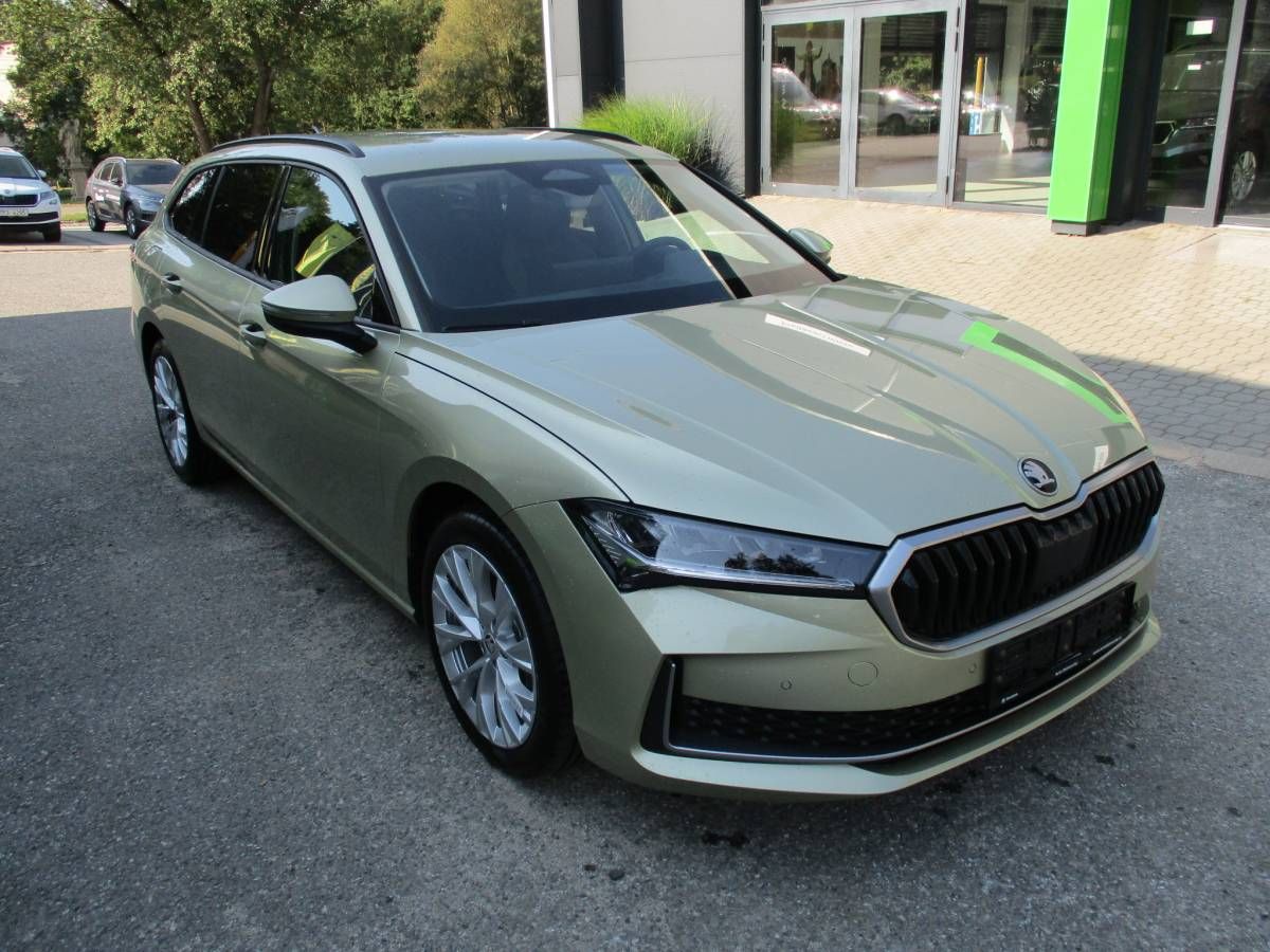 Škoda Superb, Combi Selection 2,0TDI 110kW D - fotka 3