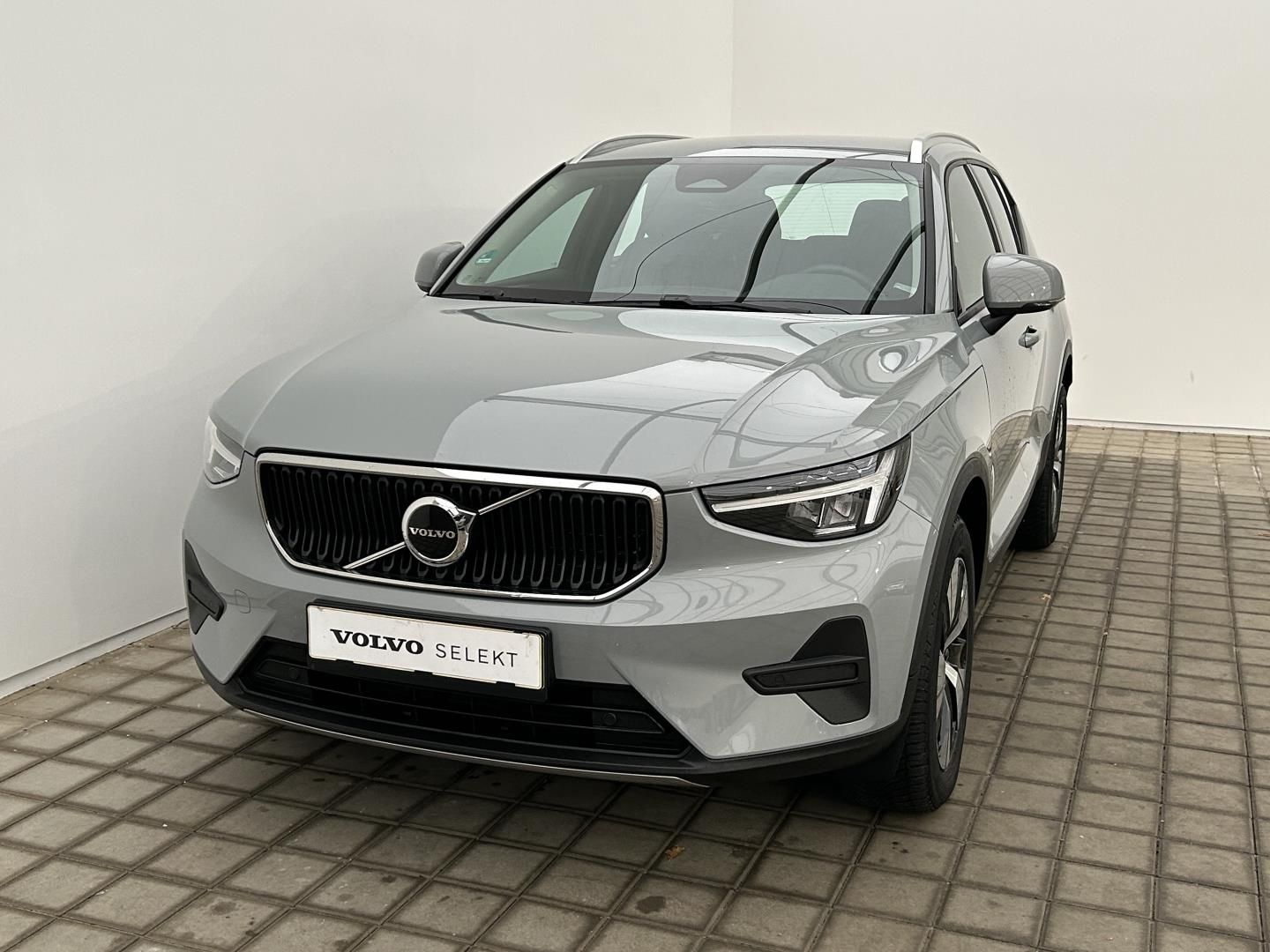 Volvo XC40, 2.0B3 120kW CORE