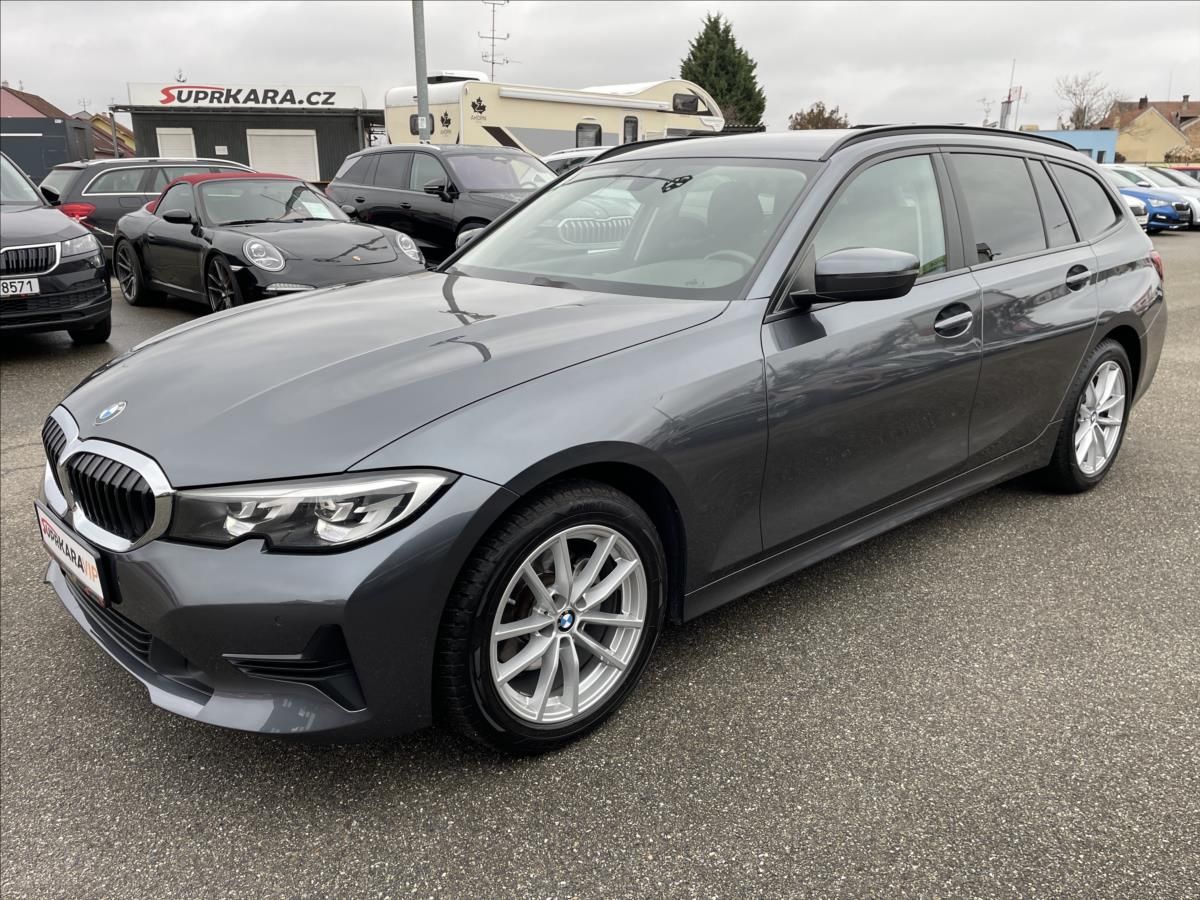 BMW Řada 3, 320d xDrive LED*Live Cockpit