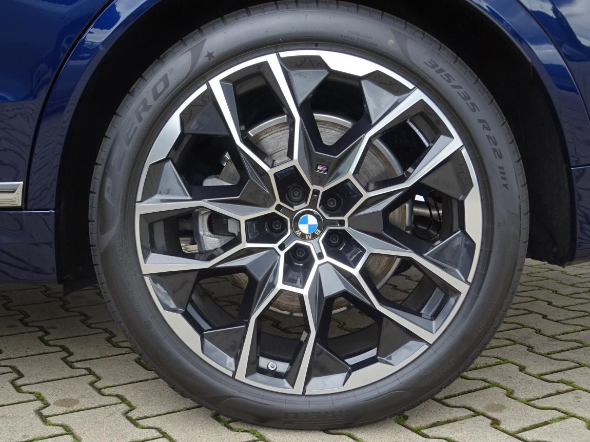 BMW X7, xDrive40d - fotka 6