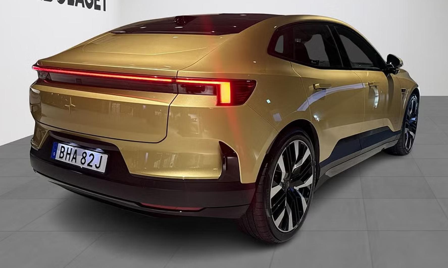 Polestar 4, Long Range AWD Performance - fotka 4