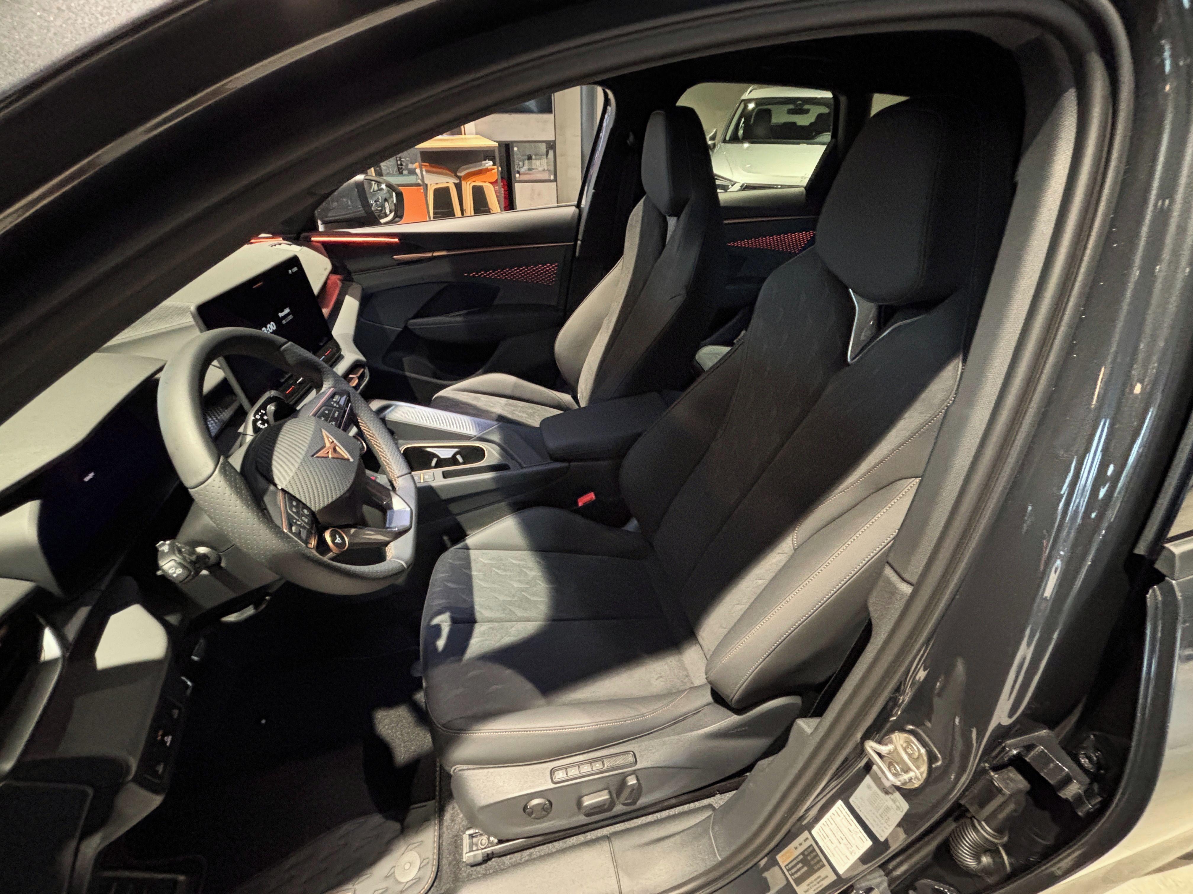 Cupra Terramar, 2.0 TSI 204k DSG 4WD - fotka 6
