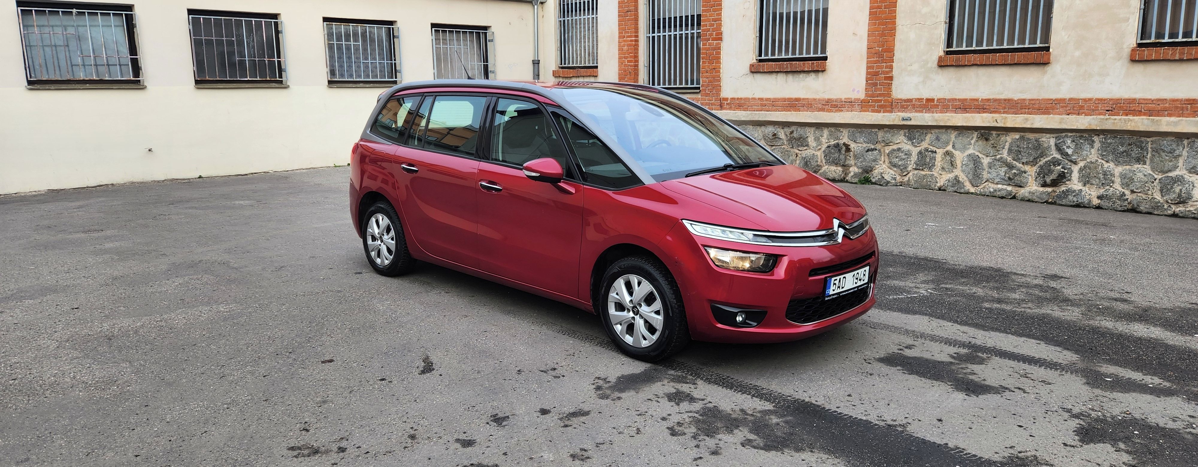 Citroën Grand C4 Picasso, 1.6 HDI 7 MÍST ČR