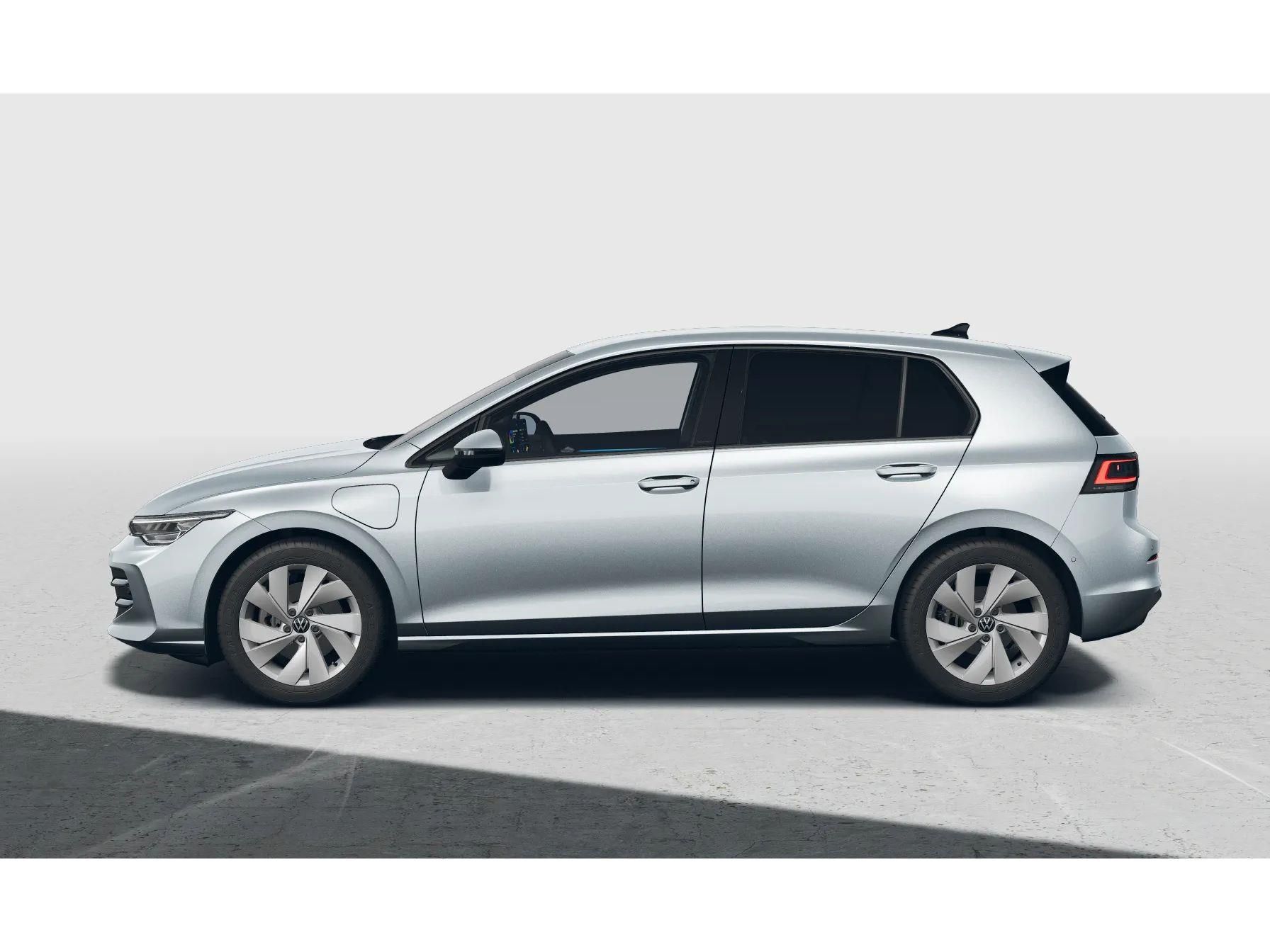 Volkswagen Golf, 1.5 TSI e-Hybrid / 150 kW - fotka 2