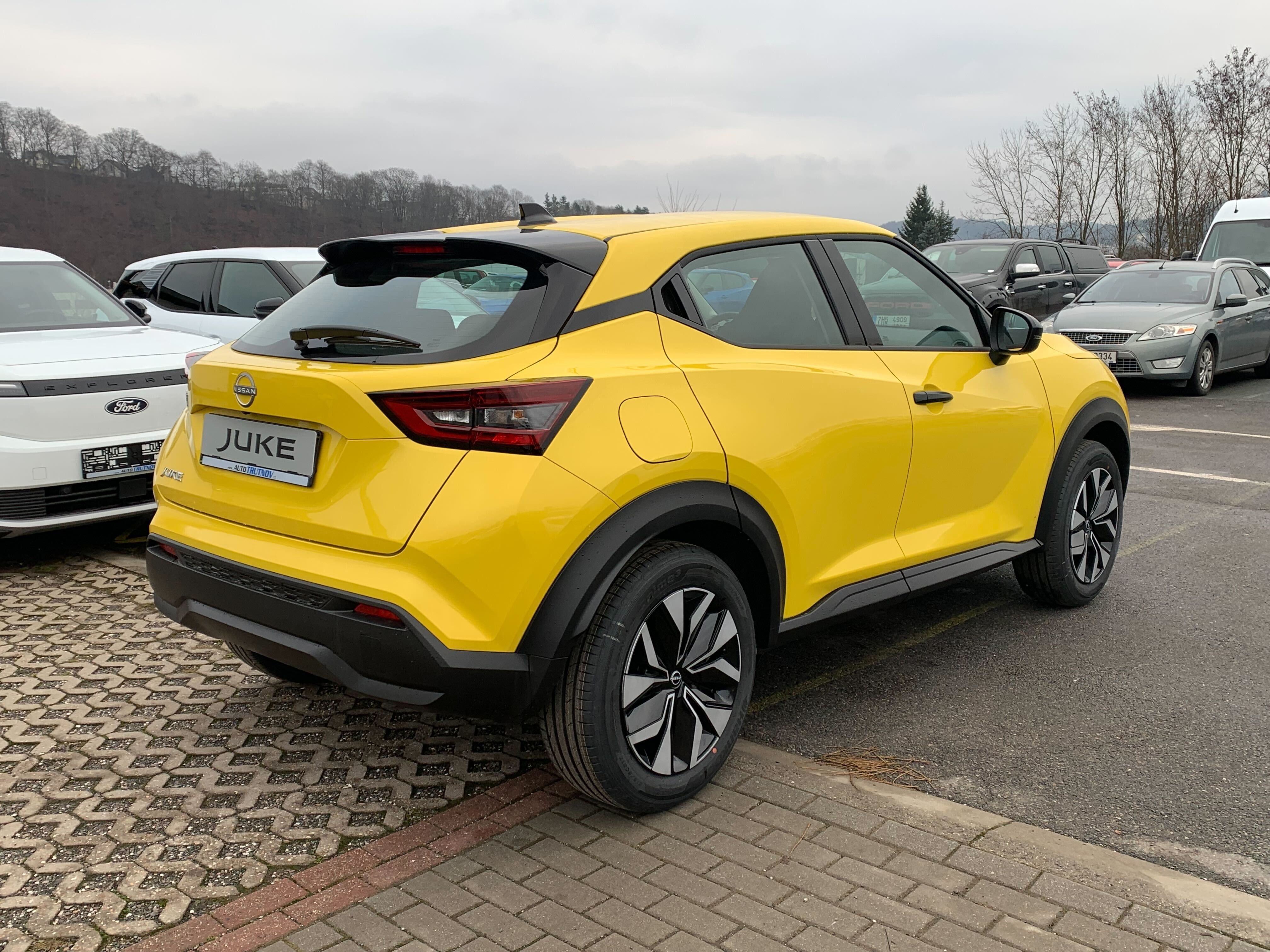 Nissan Juke, 1.0 DIG-T 84 kW 114 k Acenta - fotka 4