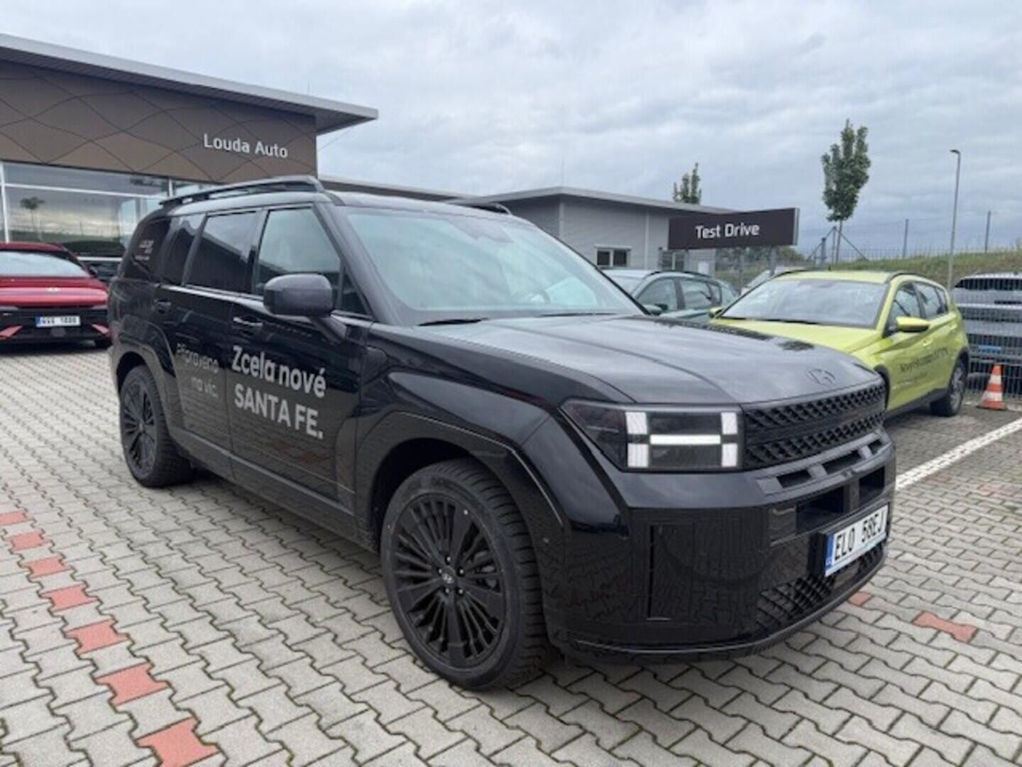 Hyundai Santa Fe, PHEV MX5 Calligraphy 1,6 T-GDI - fotka 3
