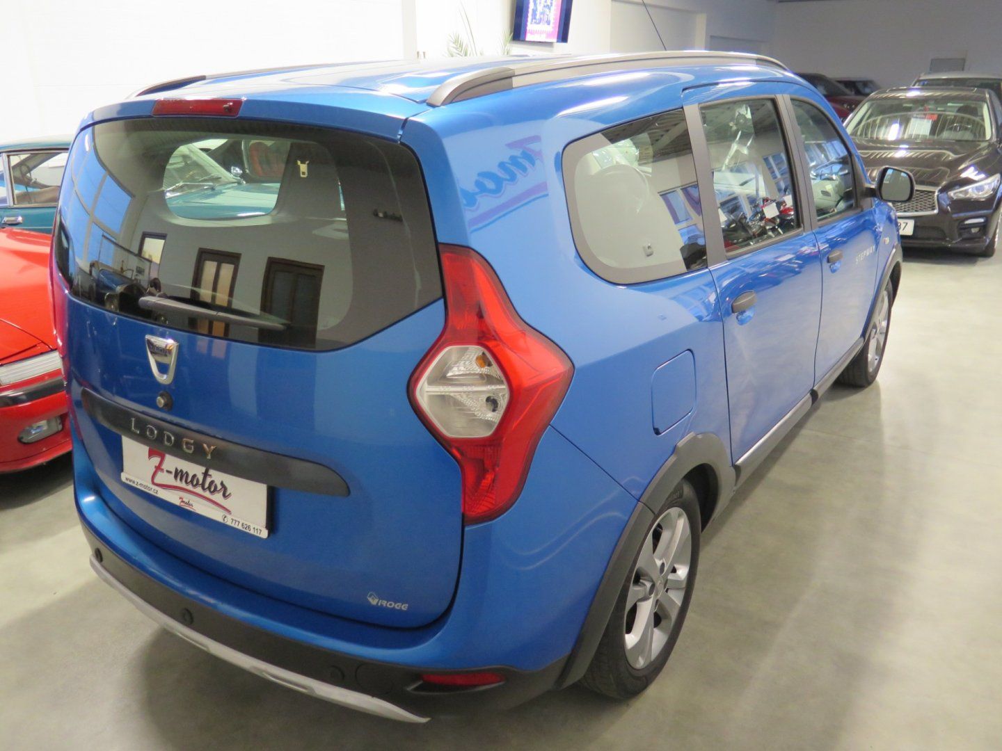 Dacia Lodgy, 1.2TCe,navi,klima,senzory,kola - fotka 4