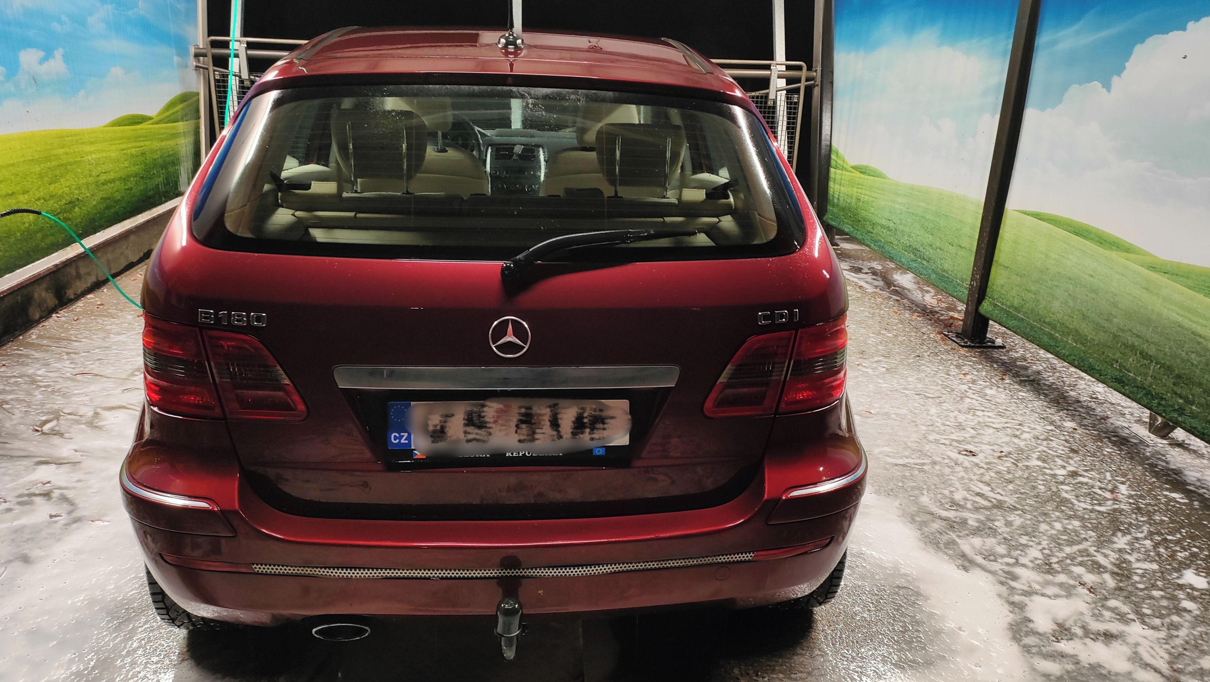 Mercedes-Benz Třídy B, Světlý interiér, litá 17" kola - fotka 6