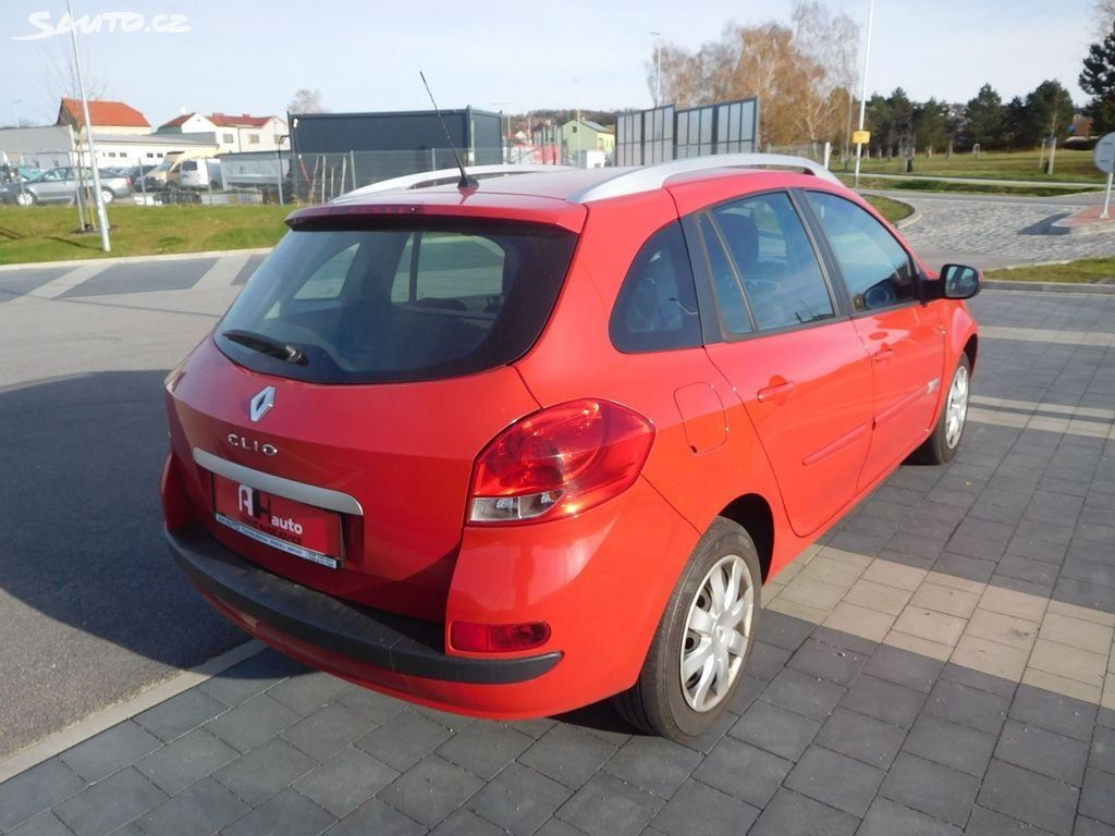 Renault Clio, Grandtour 1.2i 55 kW, Tempomat - fotka 4