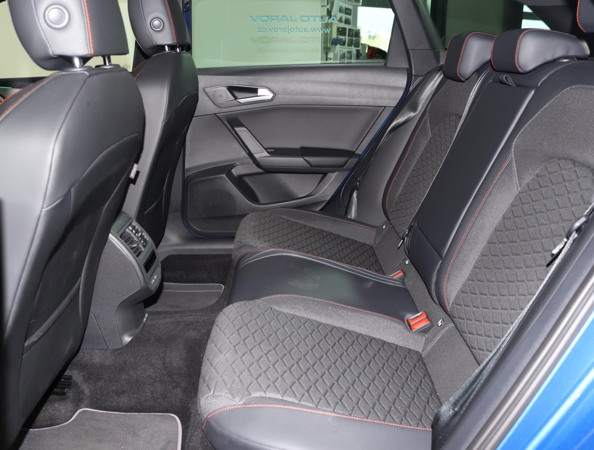 Seat Leon, SP FR e-HYBRID 204k DSG - fotka 4