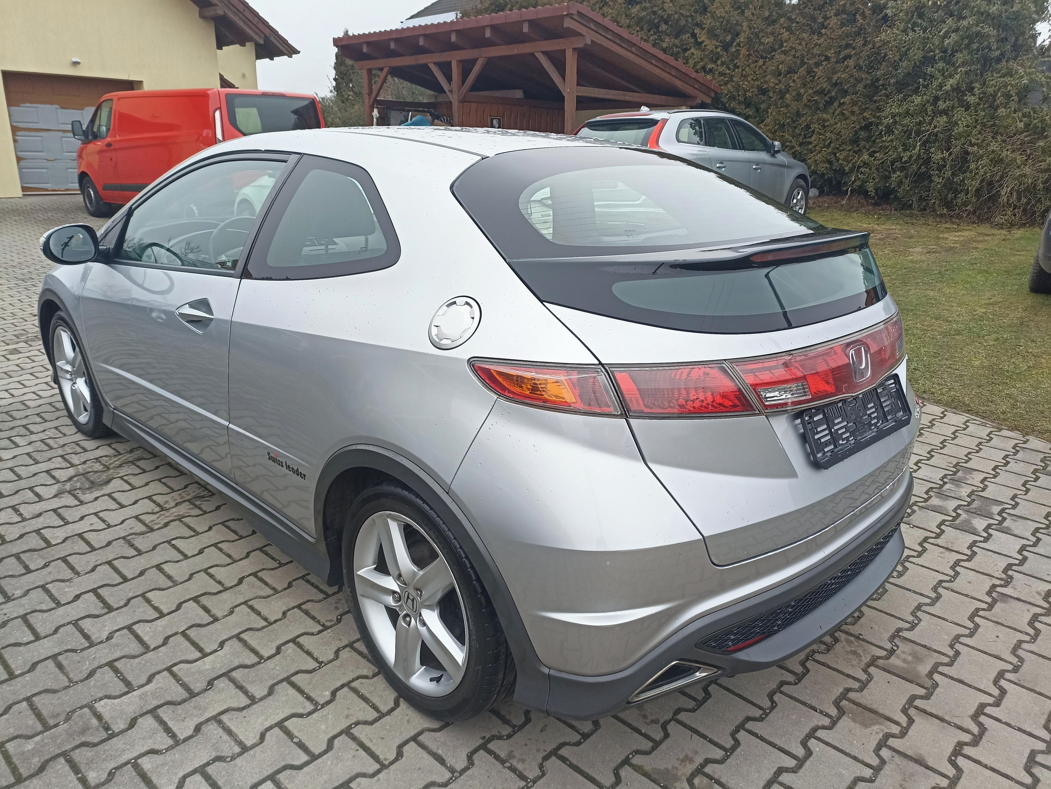 Honda Civic, 1.8 16v 3dv Type S - fotka 3