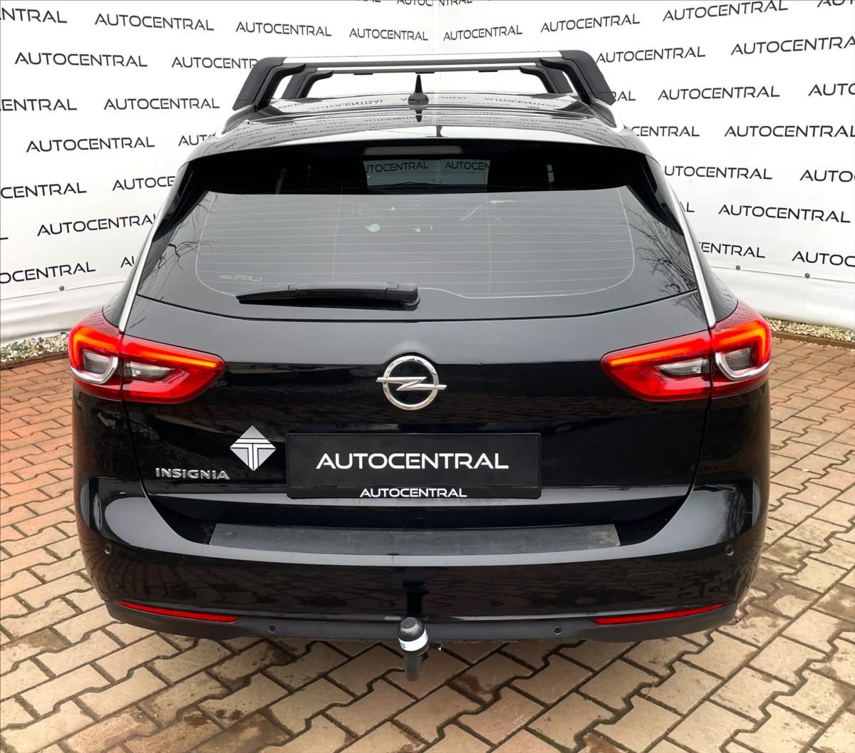 Opel Insignia, 1,5 i,Turbo,121kW,serv.kn.,STK - fotka 5