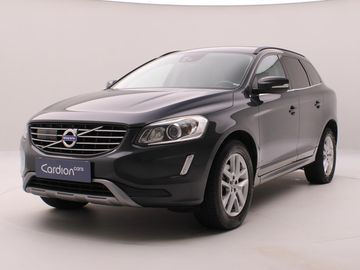 D4 AWD MOMENTUM AUT